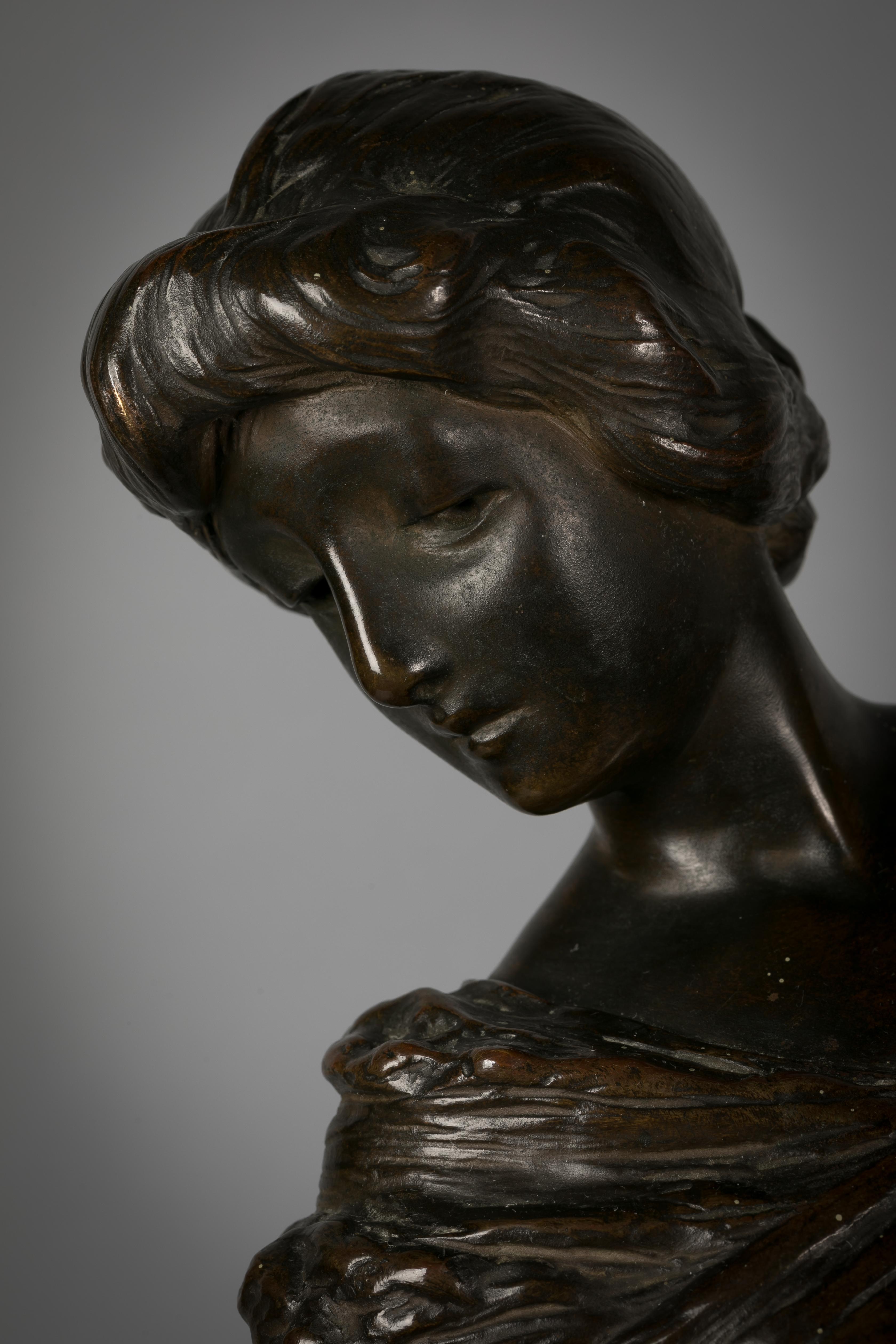 Early 20th Century Italian Bronze Sculpture of Woman Playing a Pianoforte, Signed Saverid Sortini For Sale