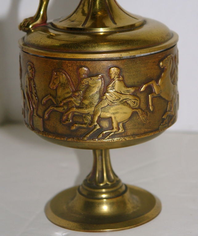 XIXe siècle Vases bronze italiens en vente