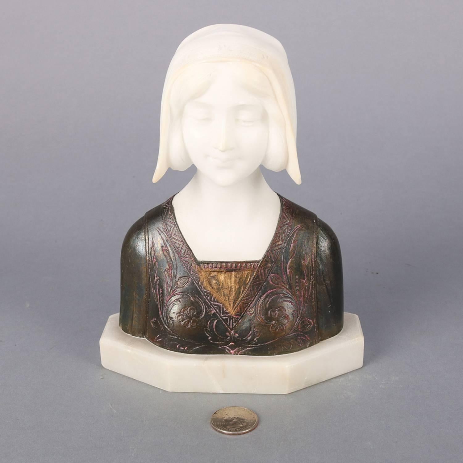 Italienische Porträtbüste von Dantes Beatrice aus Bronze und Alabaster mit sehr detaillierter Schnitzerei und Guss, auf dem Sockel unleserlich signiert, 19

Signierte Skulptur aus Metall und Marmor, 19. Jahrhundert

Maße - 7,75