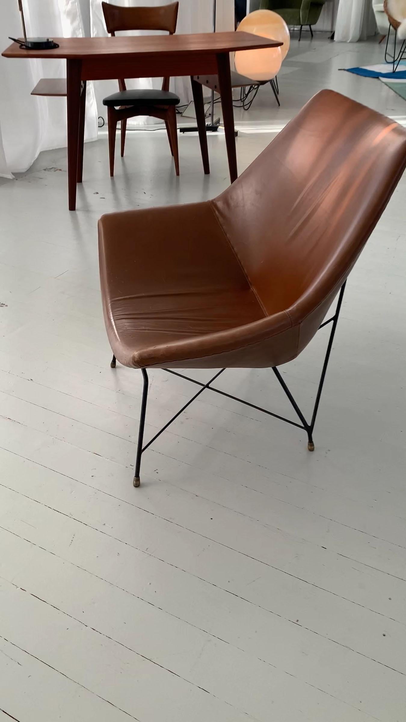 Italian Brown Leather Kosmos Chair Design by Augusto Bozzi for Saporiti, 1954 For Sale 4