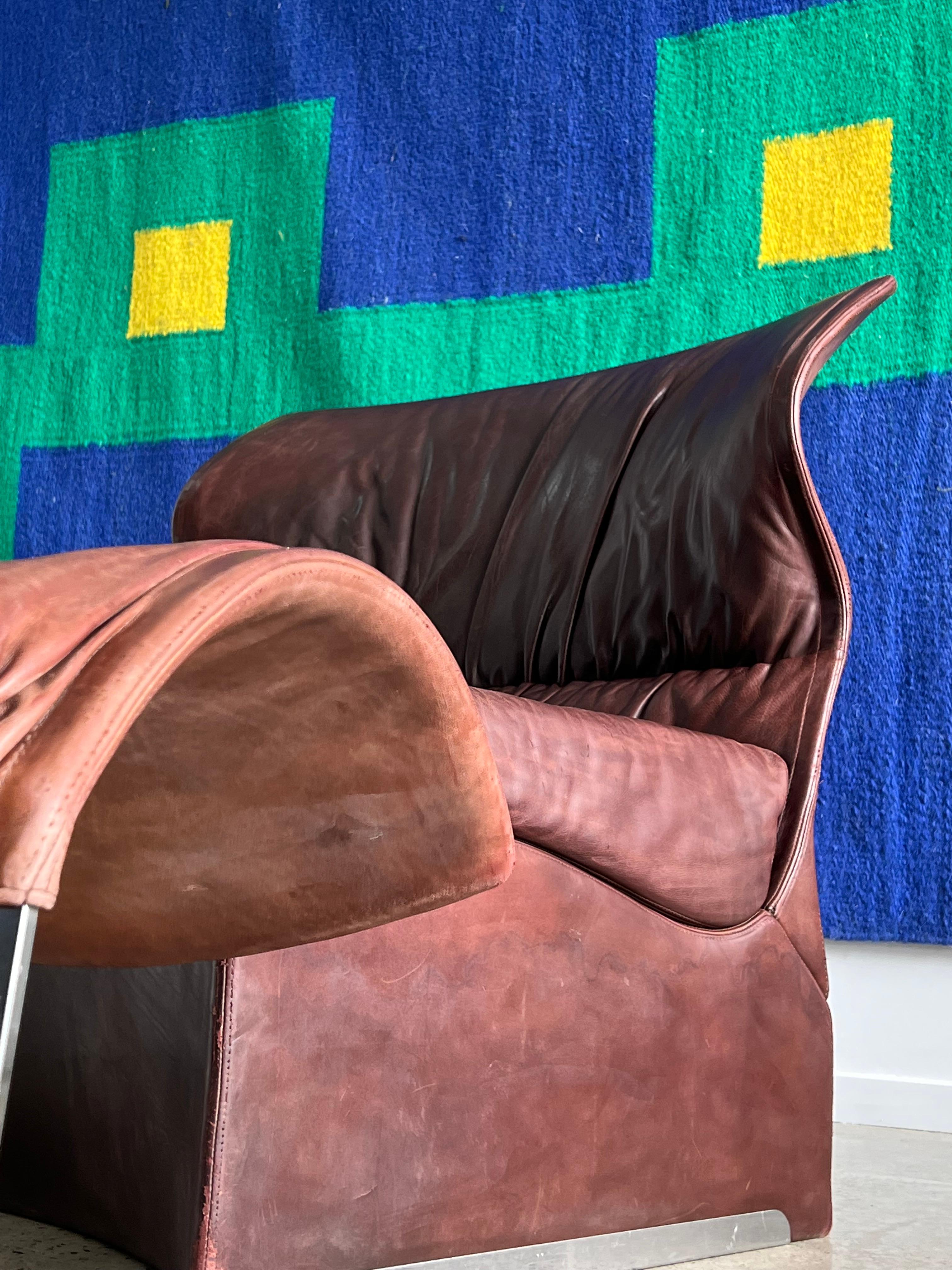 Italian Brown Leather Vela Alta Armchair by Giovanni Offredi for Saporiti 1970 In Good Condition In Byron Bay, NSW