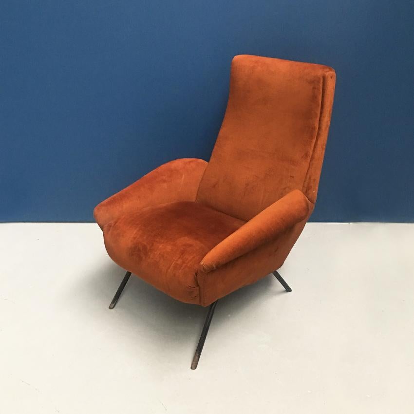 Italian brown velvet armchair, 1950s
Brown velvet armchair with metal rod legs and armrests
Covered in original velvet
Very good condition
Measures: 88 x 75 x 95 height and seat height 40 cm.