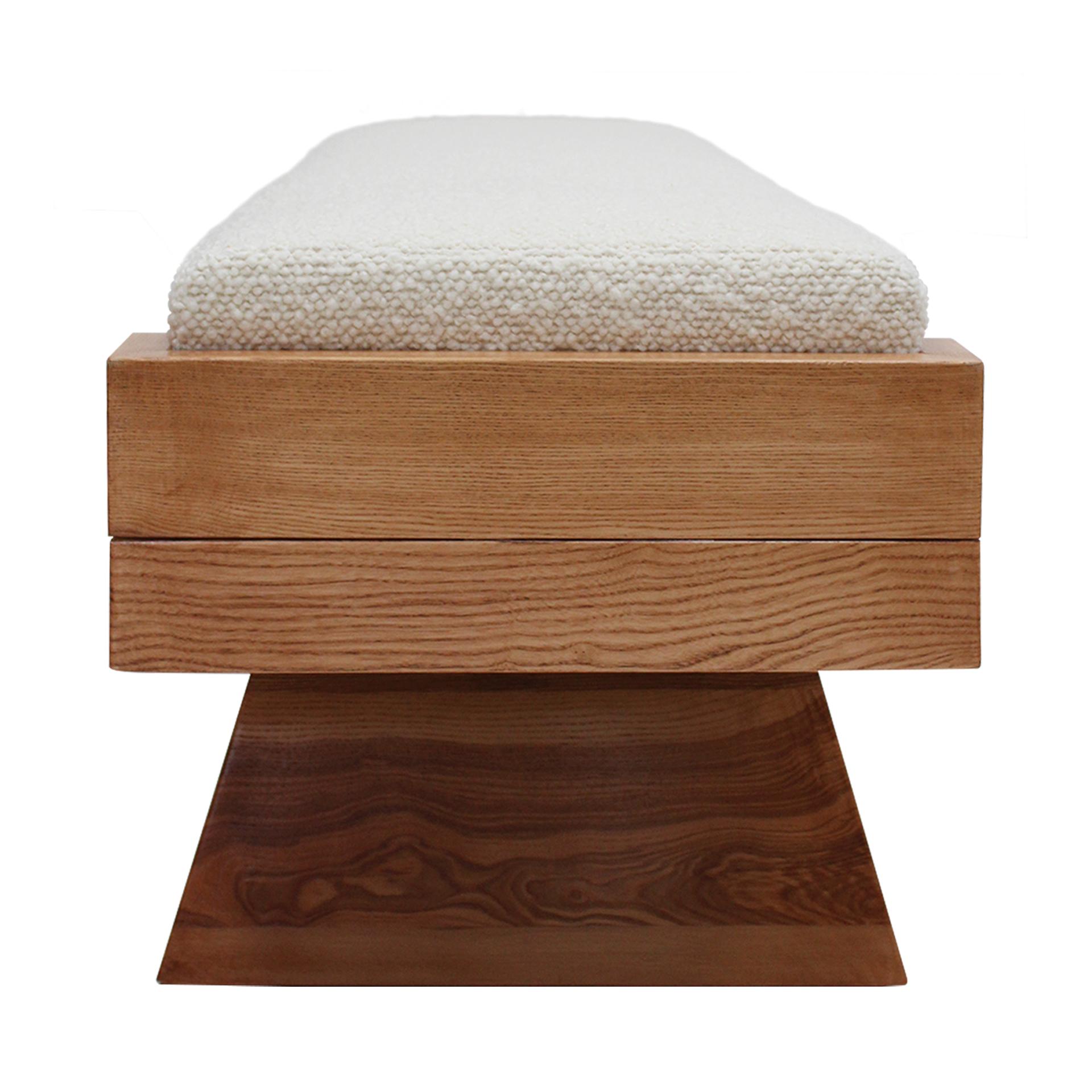 Italian Brutalist Bench in Solid Oak and Wool Bouclé For Sale 2