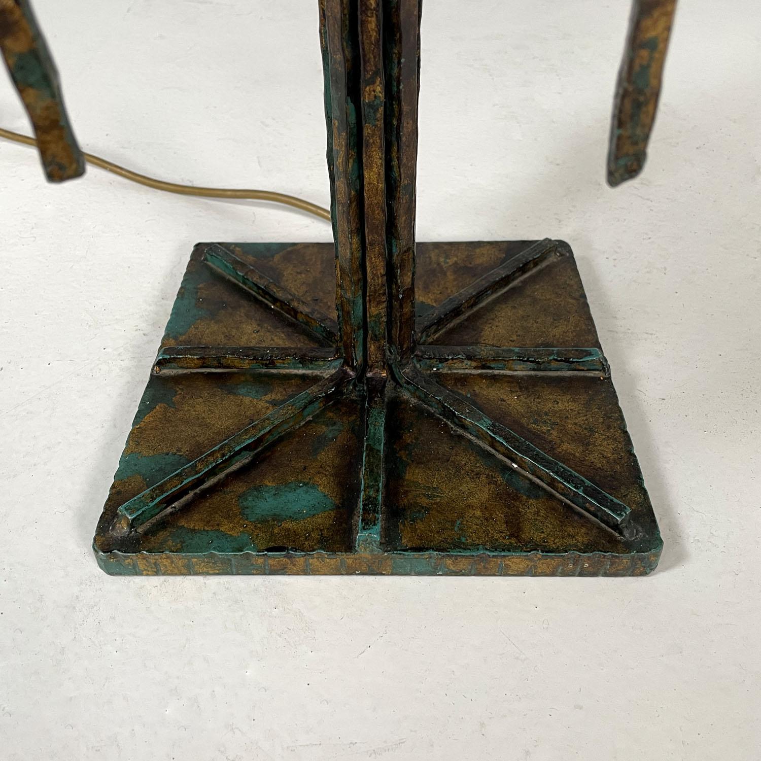 Italian brutalist geometric brass and colored glass table lamp, 1950s For Sale 11