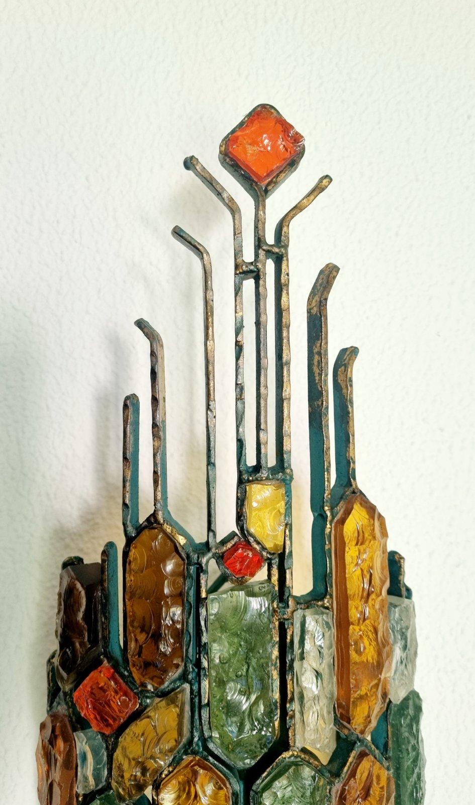 Italian Brutalist Hammered Glass and Wrought Iron Sconce by Longobard, Italy 70s 6