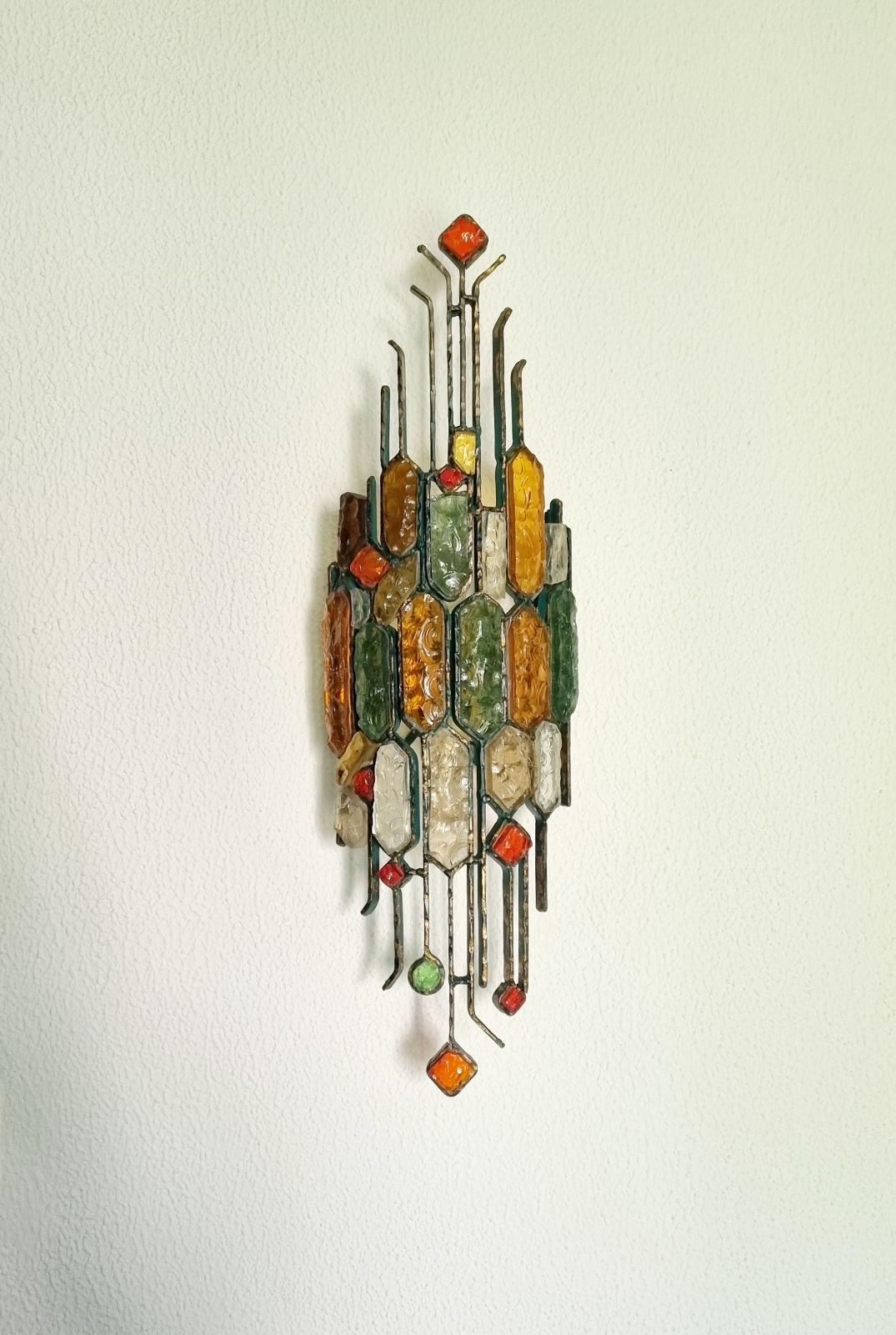 Italian Brutalist Hammered Glass and Wrought Iron Sconce by Longobard, Italy 70s 7