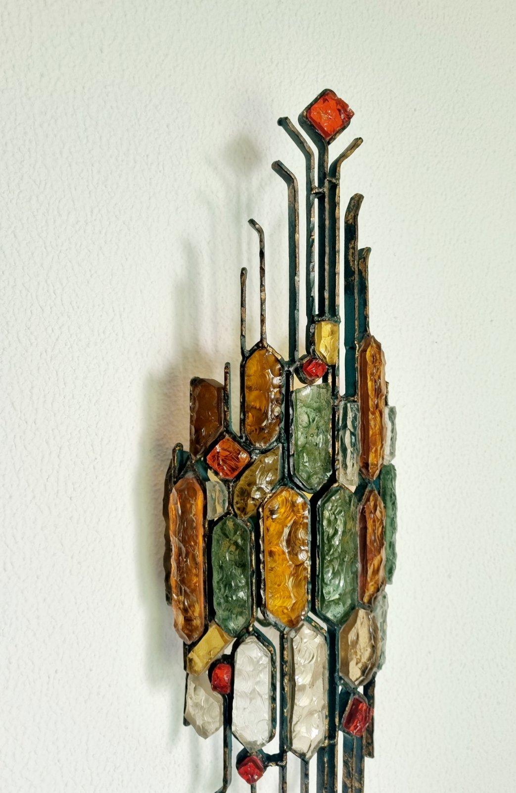 Italian Brutalist Hammered Glass and Wrought Iron Sconce by Longobard, Italy 70s 3