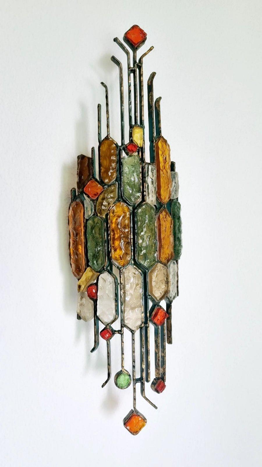 Italian Brutalist Hammered Glass and Wrought Iron Sconce by Longobard, Italy 70s 4