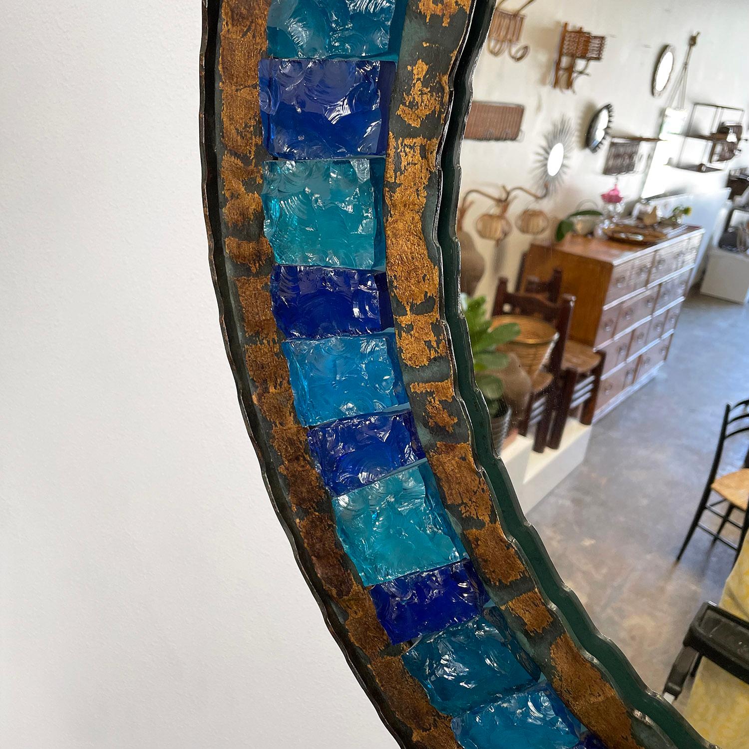 Italian Brutalist Illuminated Wall Mirror For Sale 6