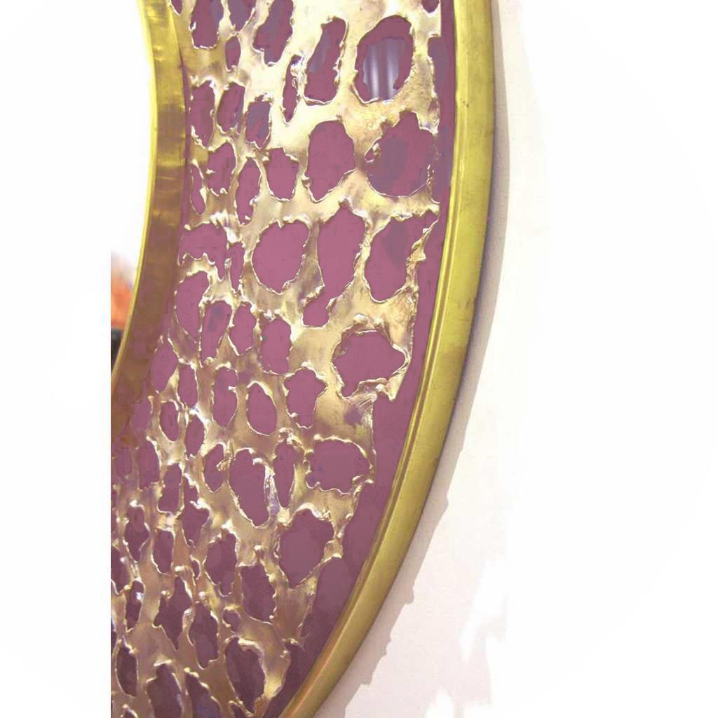 Italian Brutalist Perforated Rose Pink Lacquer & Gold Brass Modern Round Mirror In New Condition For Sale In New York, NY