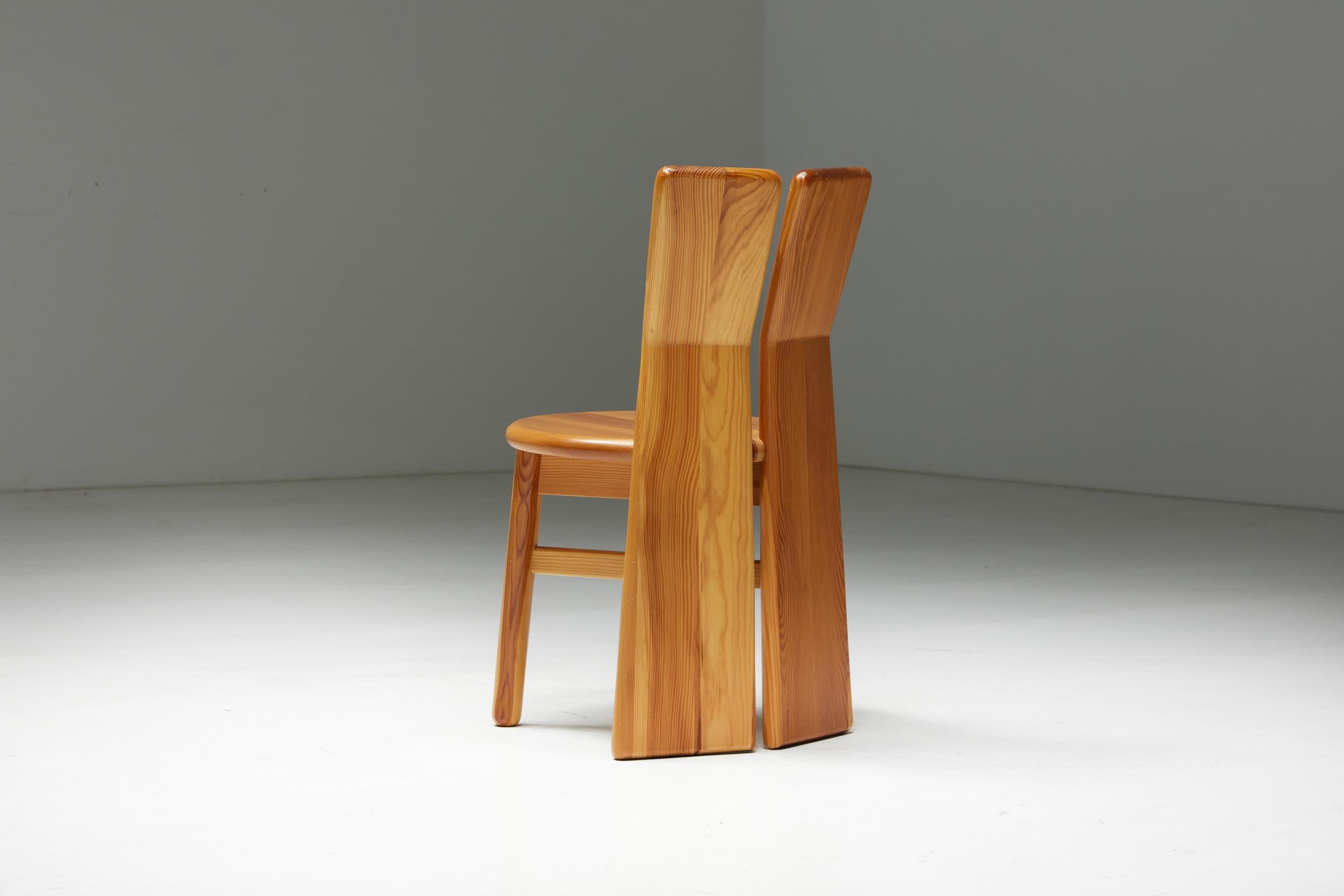 Italian Brutalist Pine Dining Chairs, Italy, 1970s For Sale 5