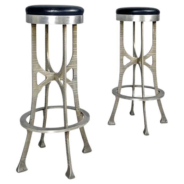 Italian brutalist style high stools in aluminum and black leather, 1940s For Sale