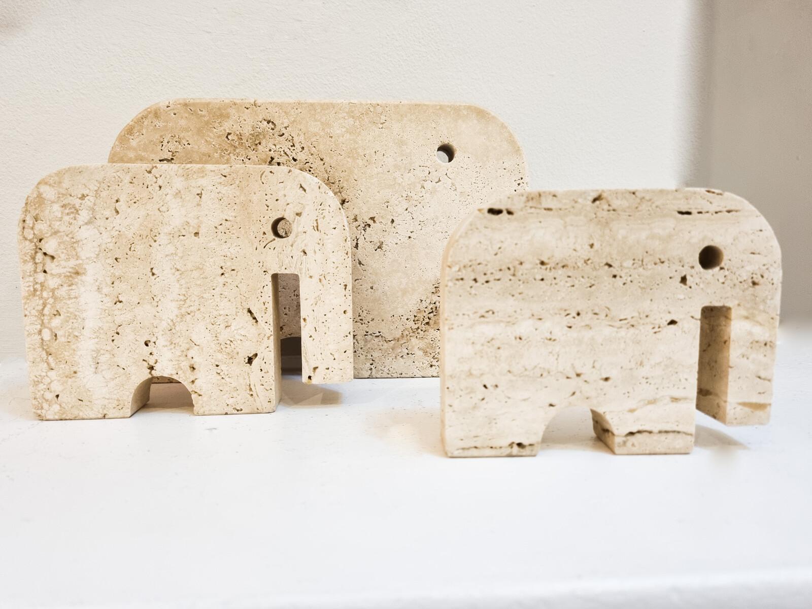 Italian Brutalist Travertine Elephant Sculptures by Fratelli Mannelli, Italy In Good Condition In Brussels, BE