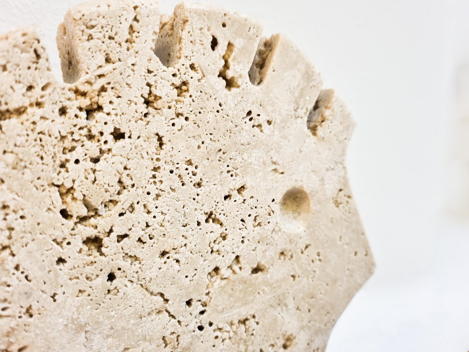 Italian Brutalist Travertine Hedgehog Sculptures by Fratelli Mannelli, Italy For Sale 1