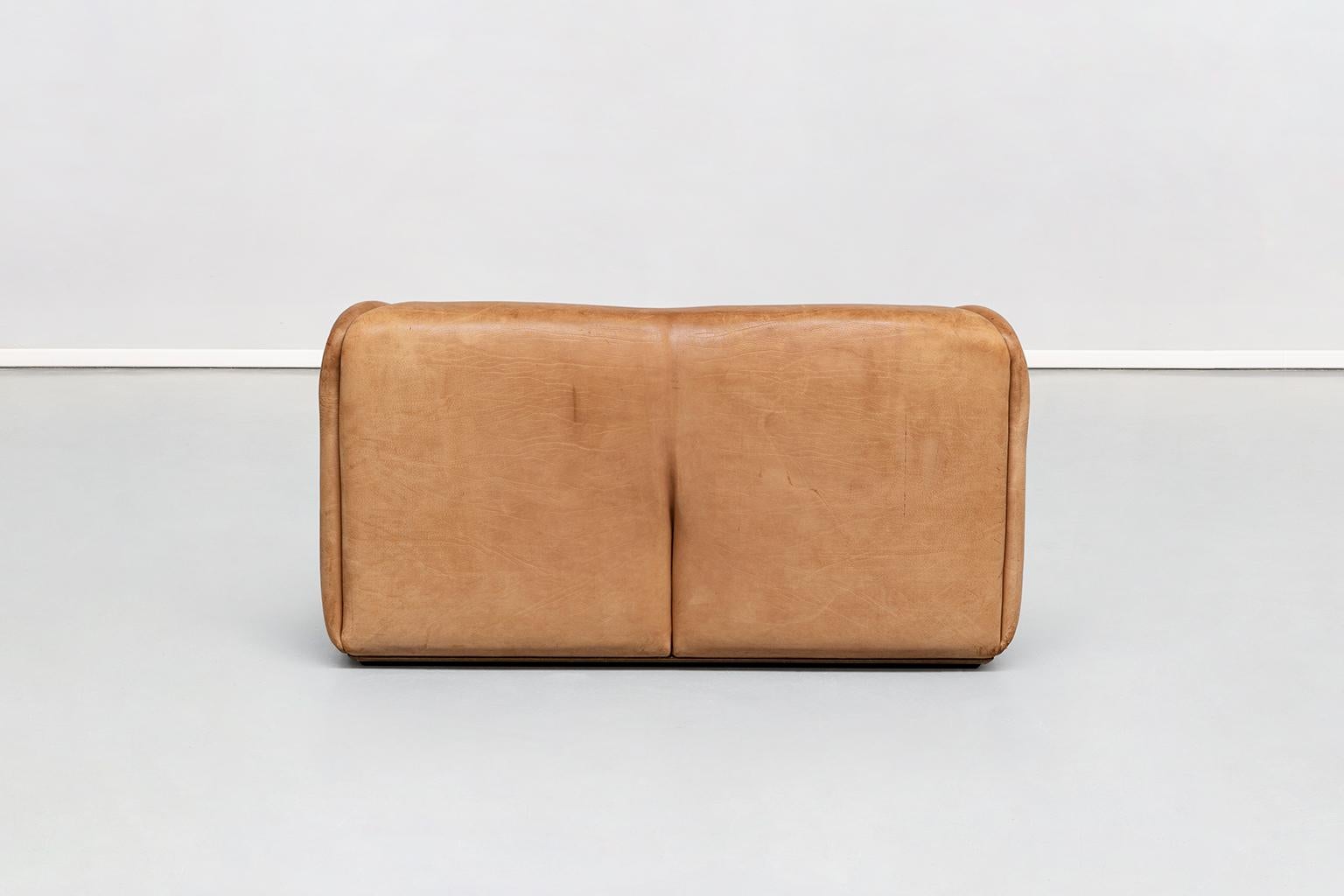 Italian Buffalo Light Brown Leather Sofa, Mod. DS 47 by De Sede, Svizzera, 1970s 1