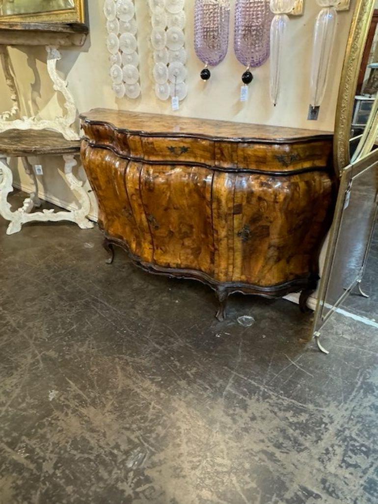 Italian Burl Walnut Bombe Sideboard In Good Condition For Sale In Dallas, TX