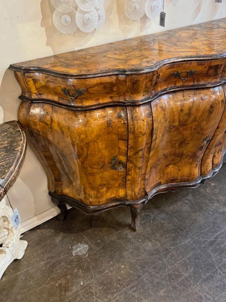 Italian Burl Walnut Bombe Sideboard For Sale 3