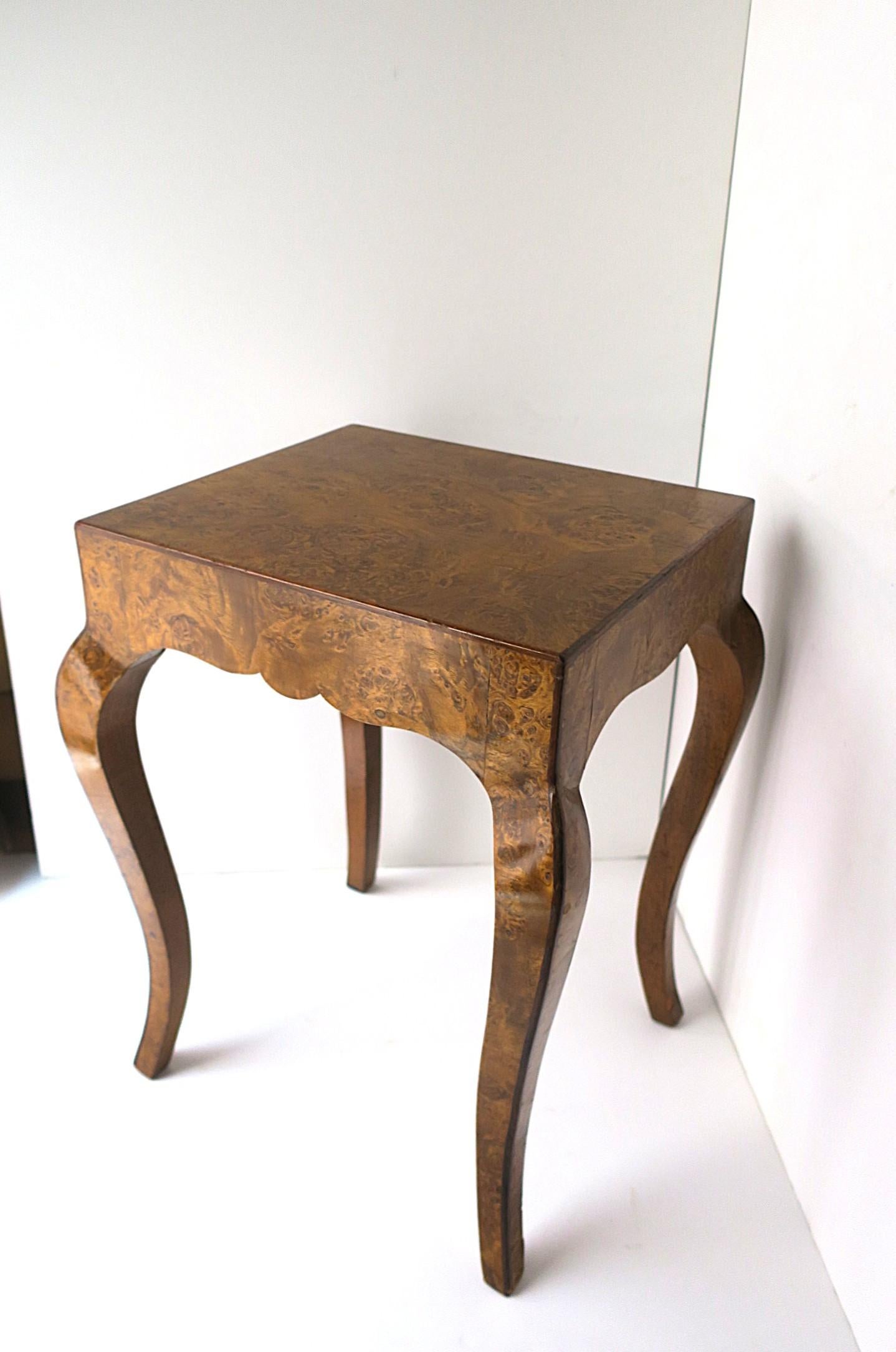 Italian Burl Wood Side Table Rococo Style by Mecchi Ruggero In Good Condition For Sale In New York, NY