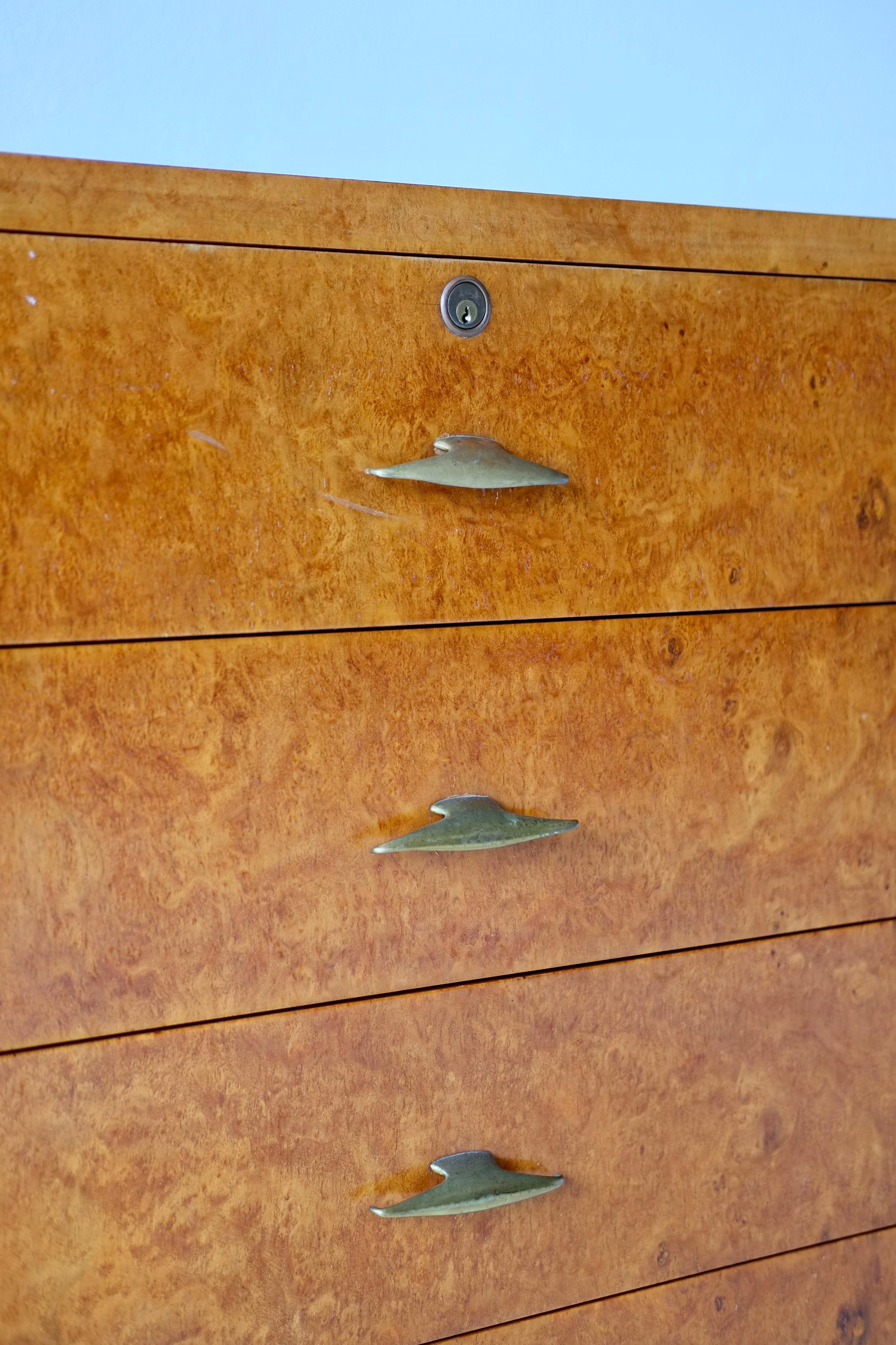 Italian Burr Wood Chest Of Drawers For Sale 11