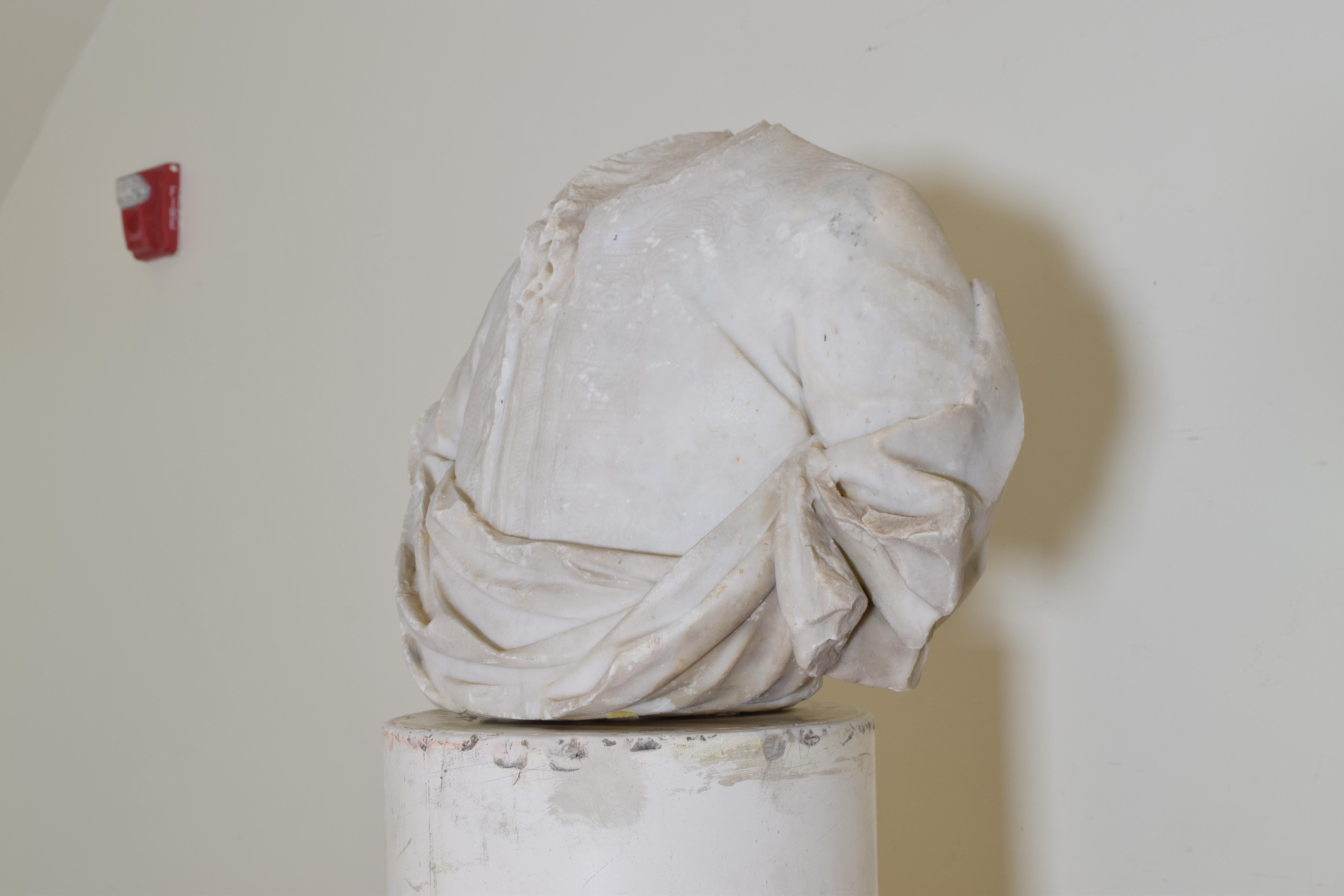 18th Century Italian Bust in Statuary Marble on Later Plaster Pedestal, 18th-19th Century For Sale