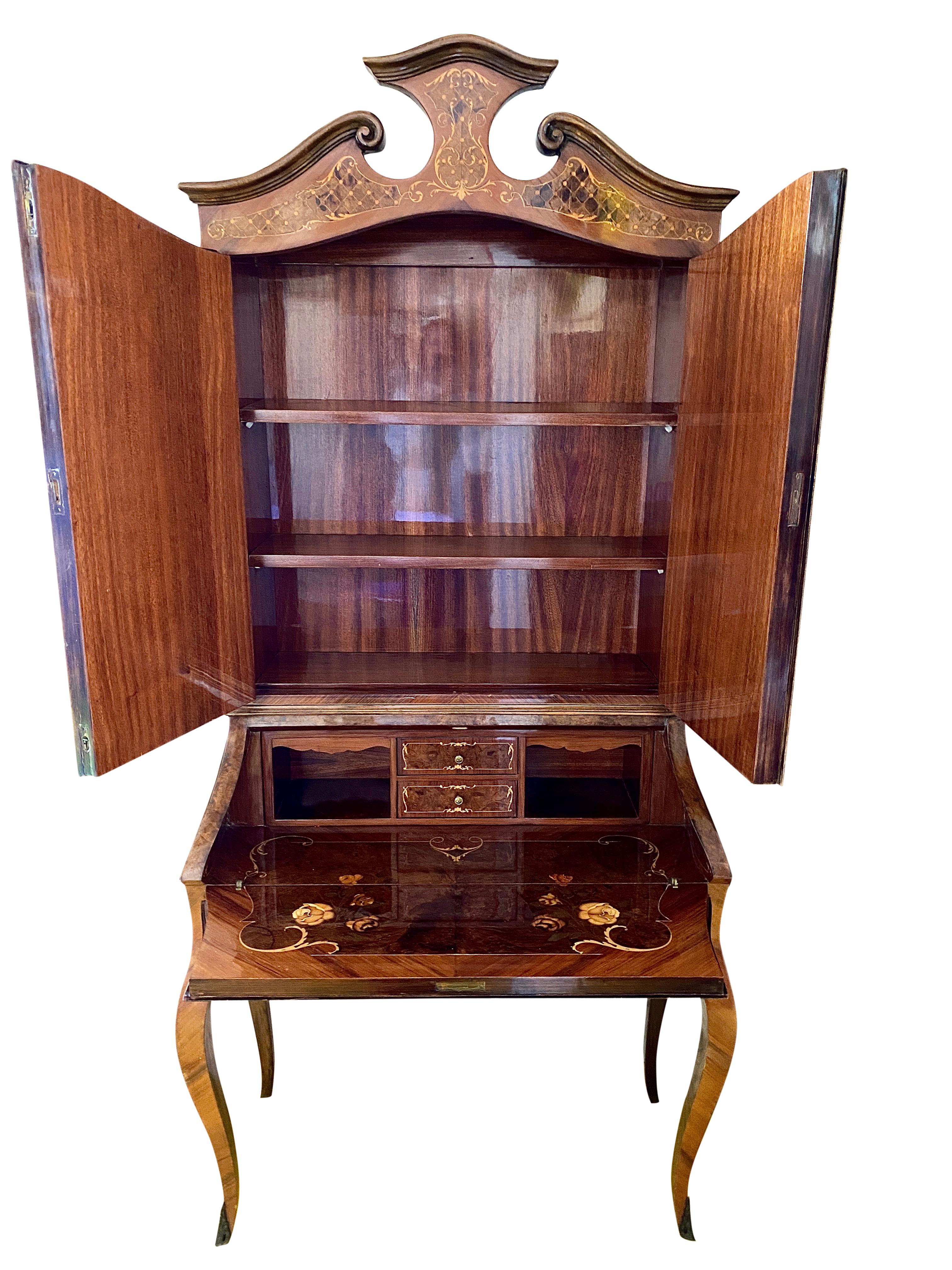 Art Nouveau Italian c. 1910 Satinwood Secretaire with Marquetry Inlay For Sale