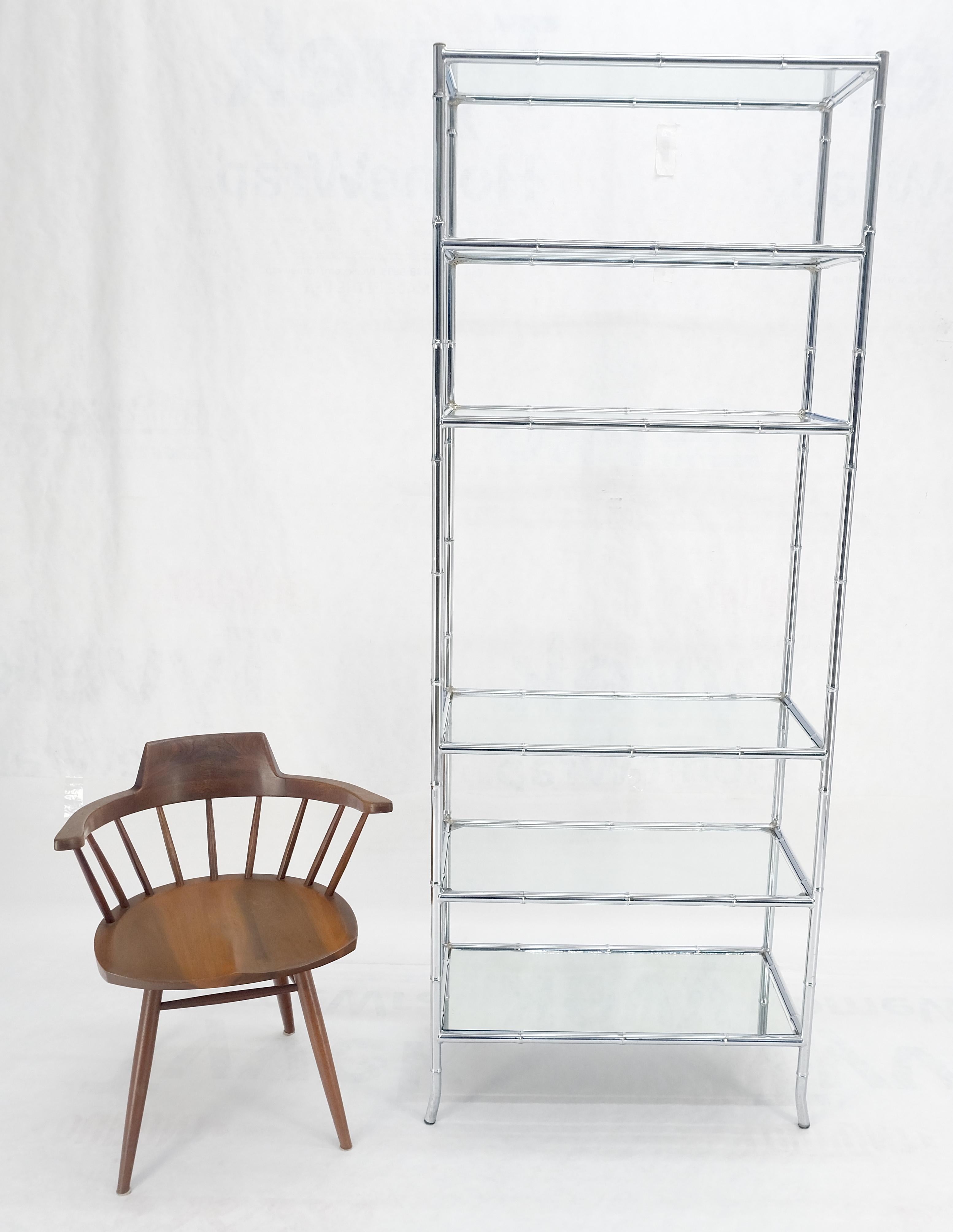 Italian c1970s Faux Bamboo 6 Etagères en verre Chrome Etagere Bookcase MINT Bon état - En vente à Rockaway, NJ
