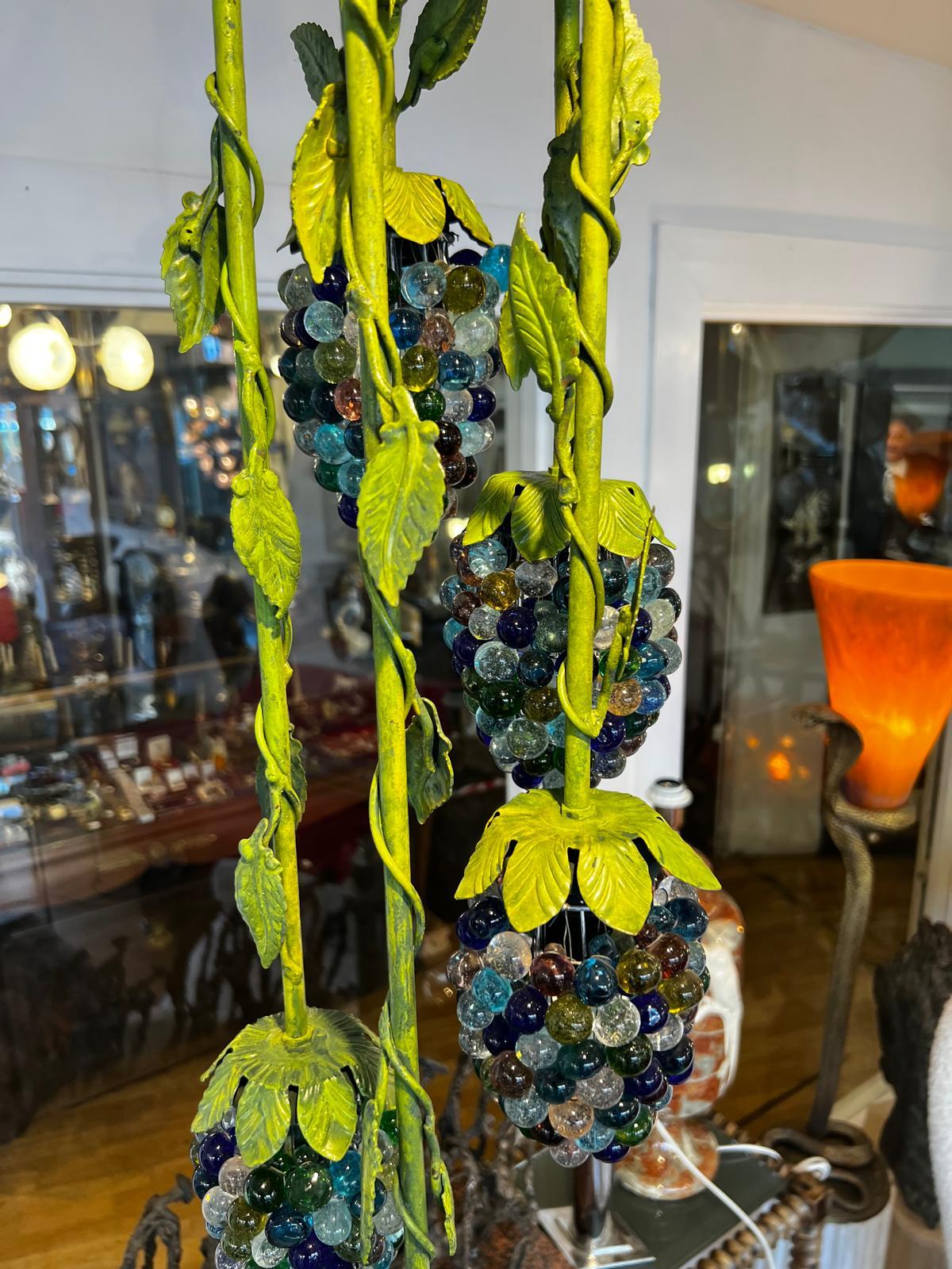 Lustre italien des années 60 en verre de Murano coloré en forme de vigne de raisin par Cesare Toso en vente 3