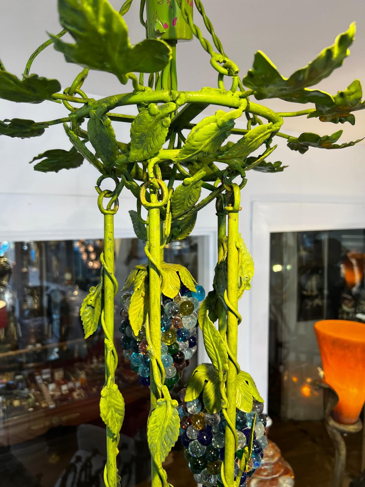 Lustre italien des années 60 en verre de Murano coloré en forme de vigne de raisin par Cesare Toso en vente 2