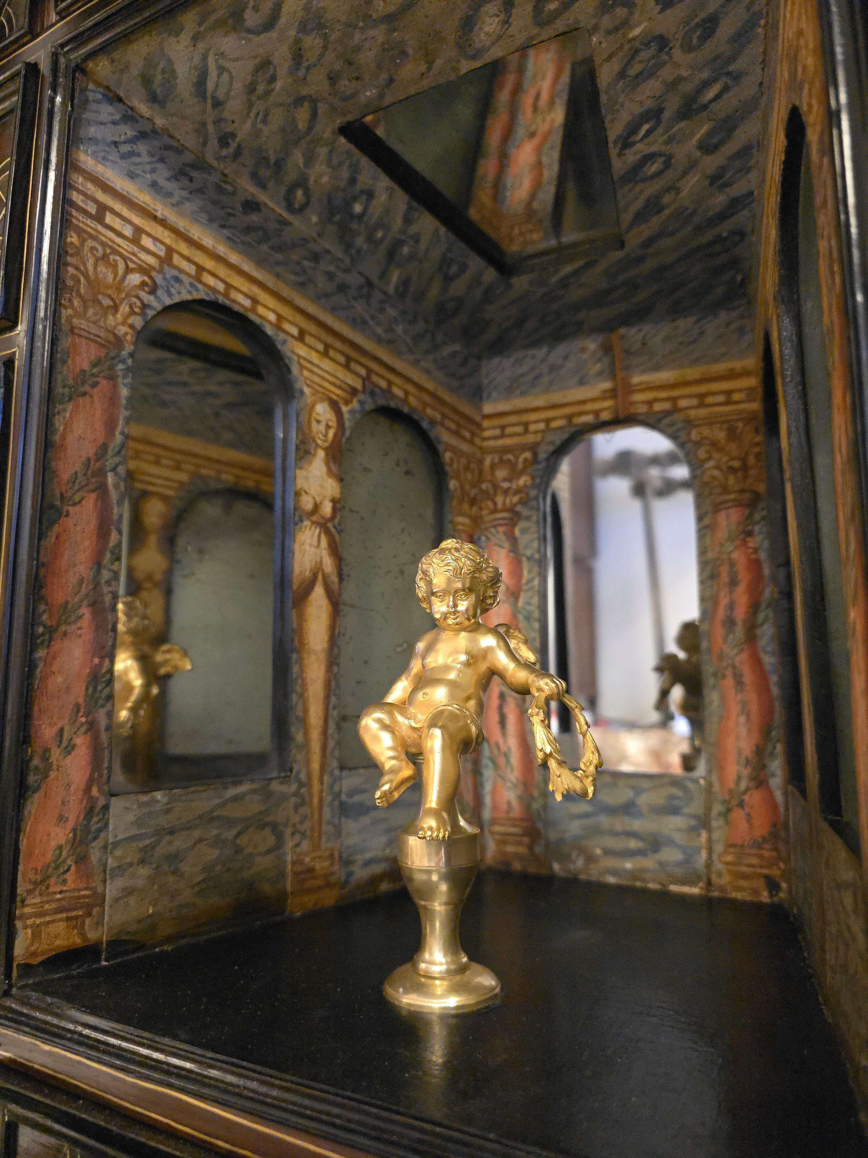 Italian Cabinet, 17th Century For Sale 2
