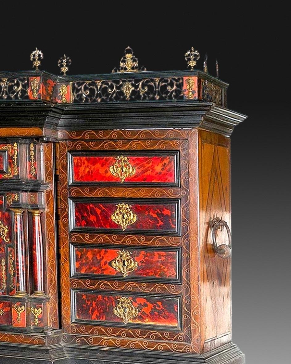 European Italian Cabinet 