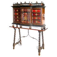 Italian Cabinet "bargueño", Walnut and Rosewood, Hawksbill, Bronze, 17th Century