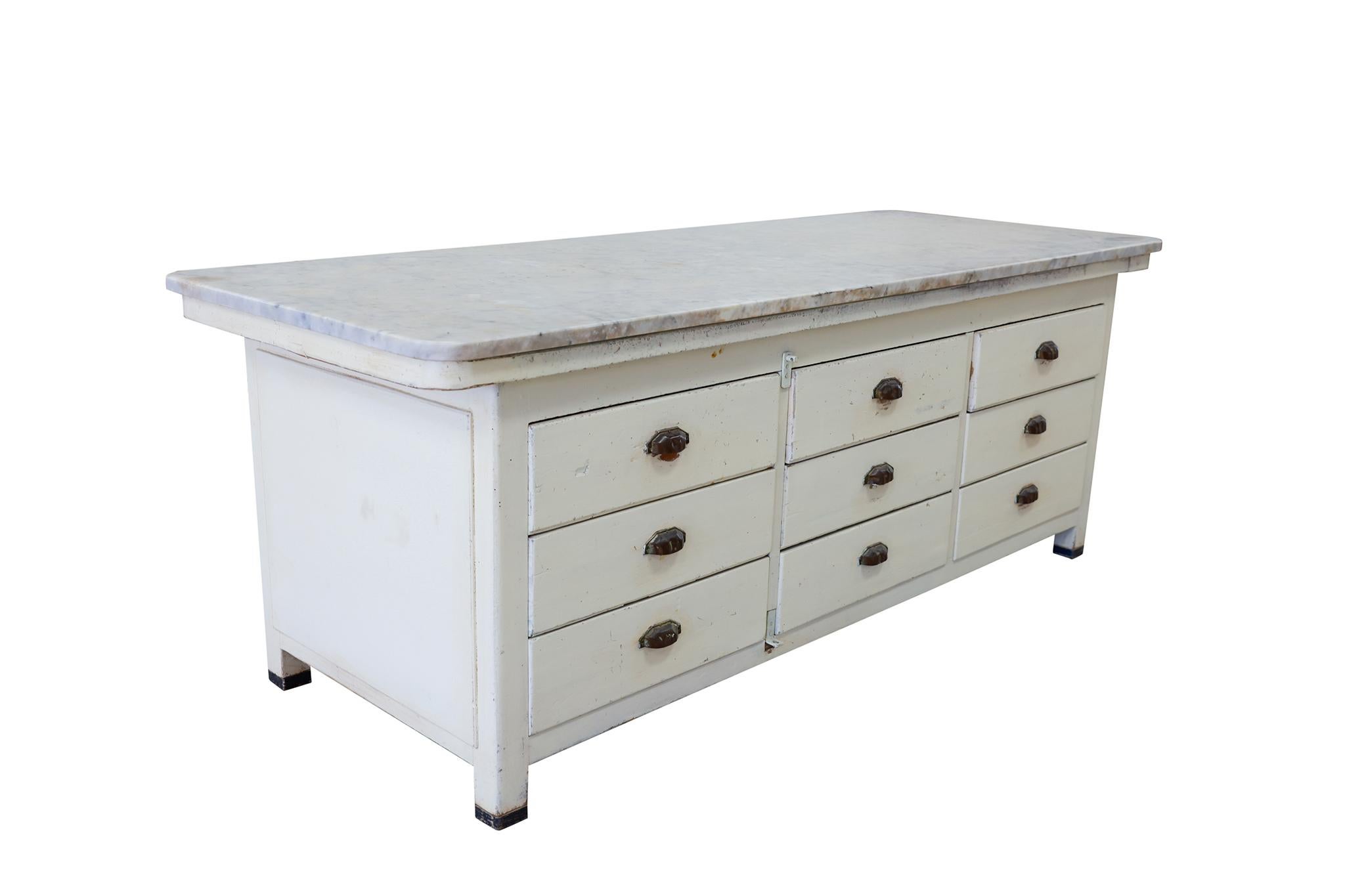 Italian cabinet en Bueno estado para la venta en Round Top, TX