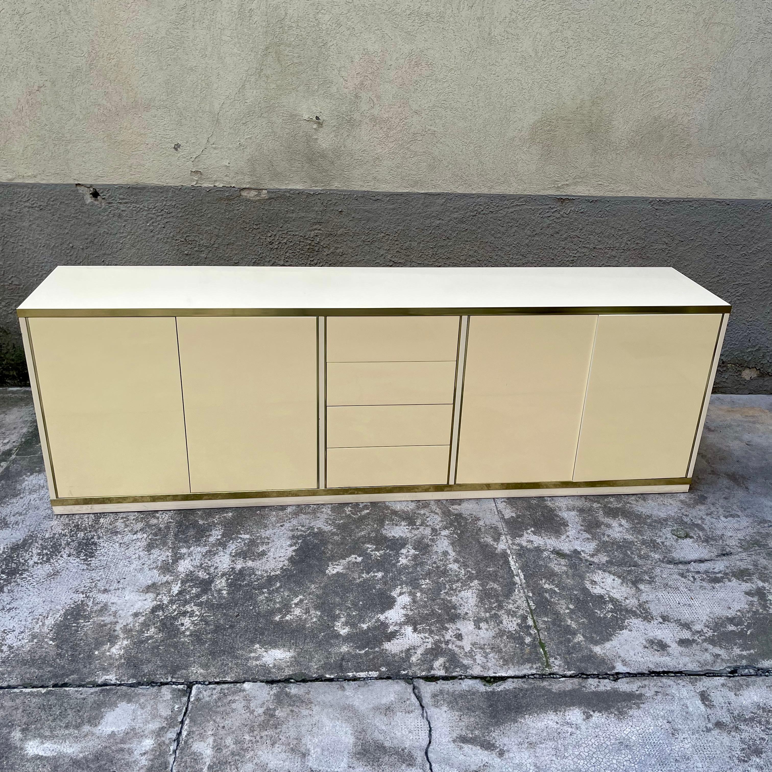 Mid-Century Modern Italian Cabinet in Brass and Laminate by Mario Sabot, 1980s For Sale