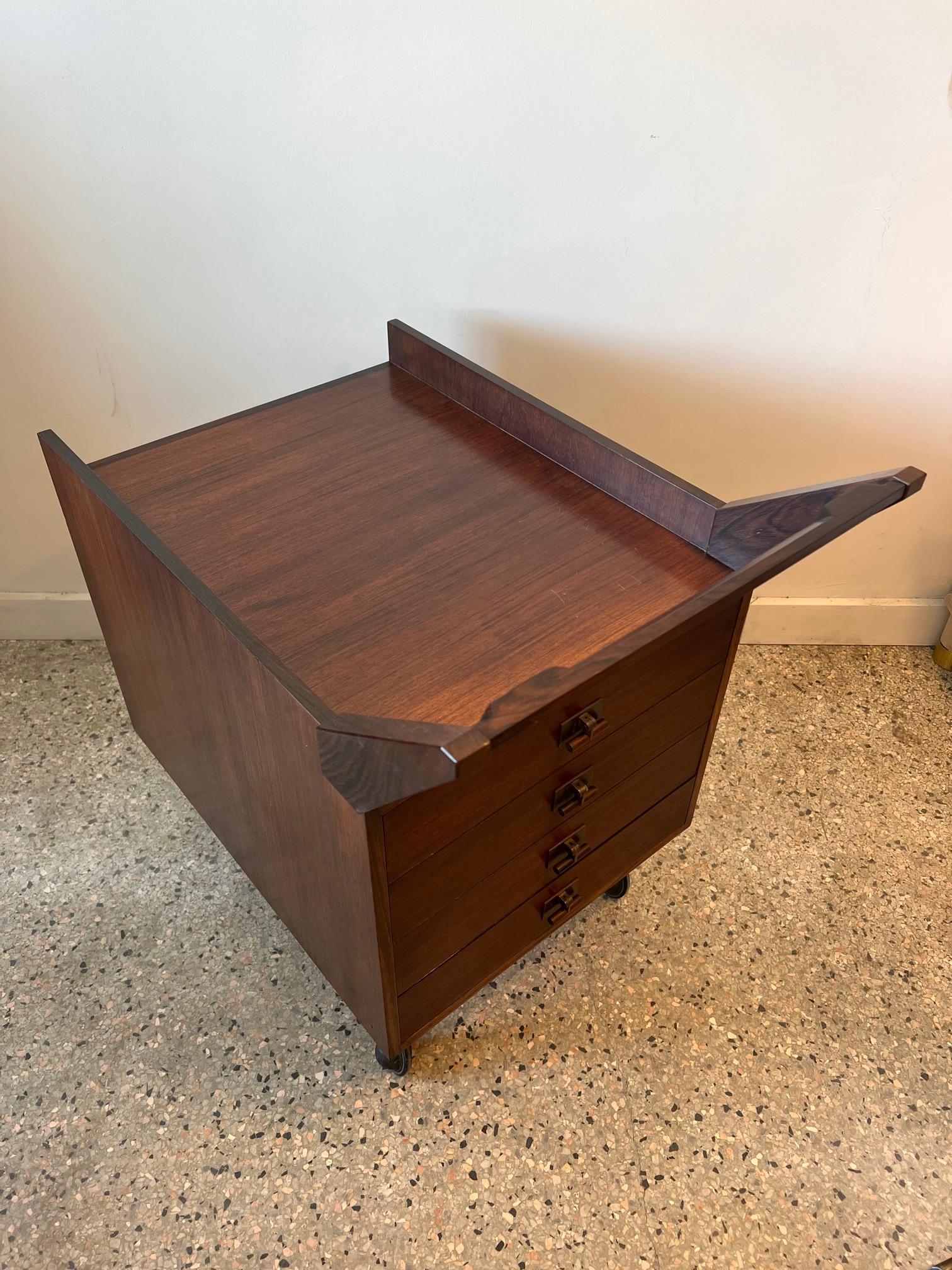 Mid-Century Modern Italian Cabinet or Small Chest of Drawers by Franco Albini ca' 1950s For Sale