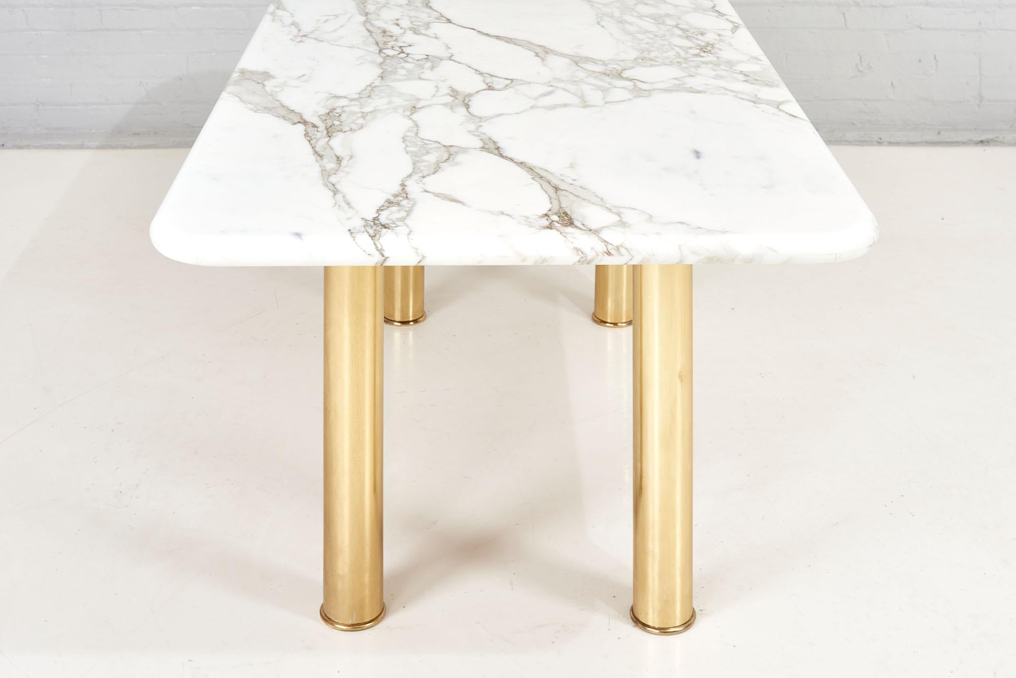 Italian Calacatta Marble and Brass Dining Table, 1970 In Good Condition In Chicago, IL