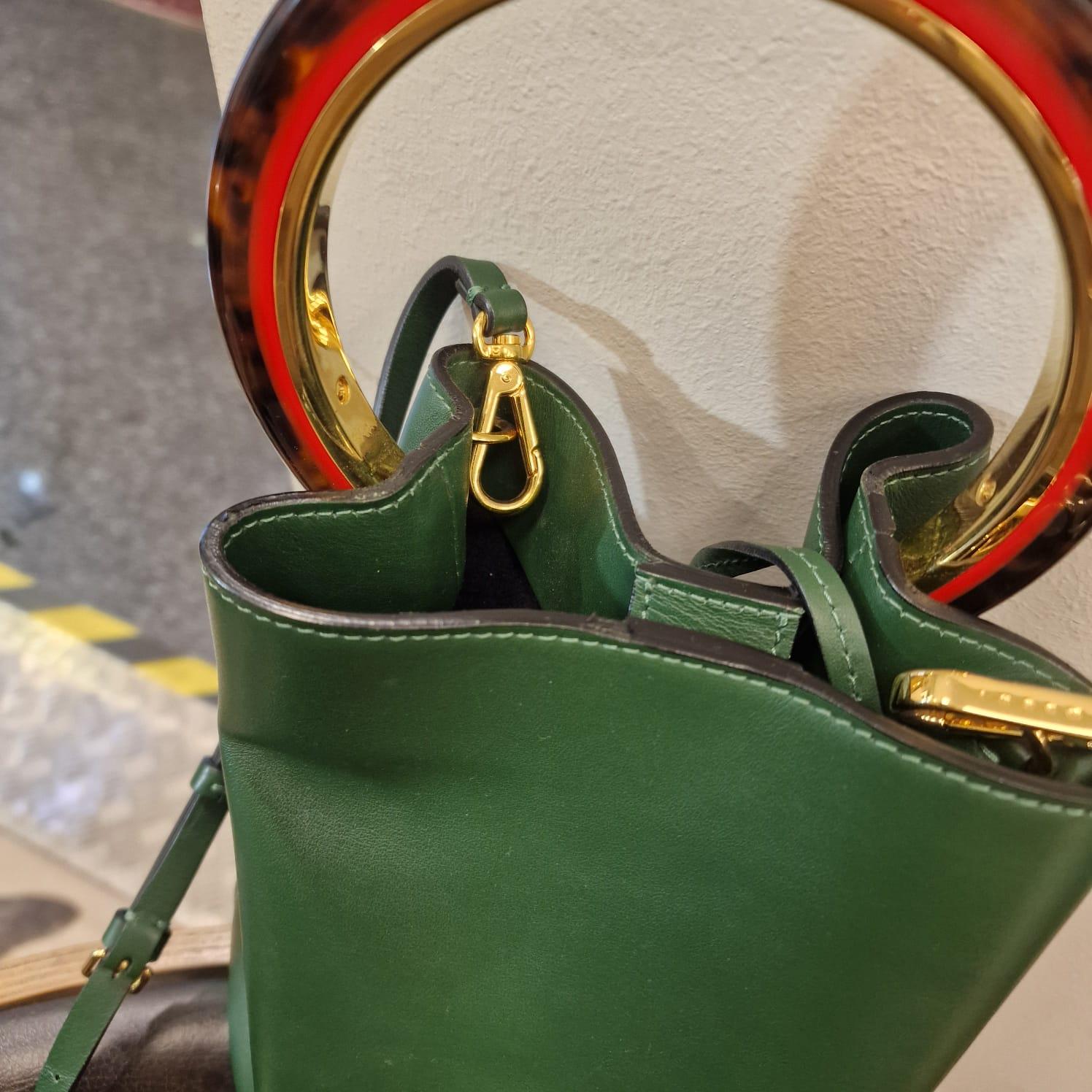 Italian calfskin bucket bag English green colour.Leather shoulder strap wit 14