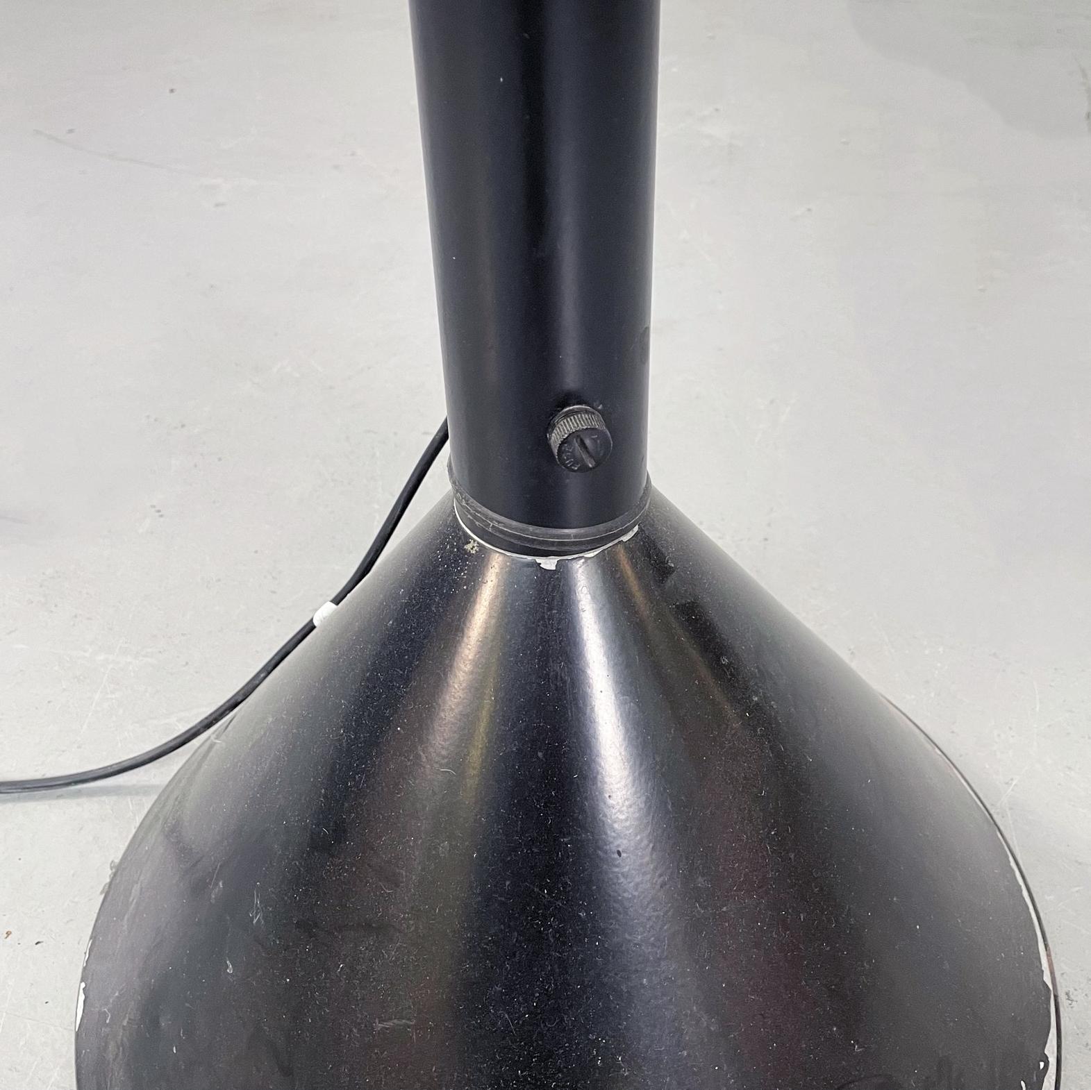 Italian Mid-Century Callimaco Black Steel Floor Lamp Sottsass for Artemide, 1980 In Good Condition For Sale In MIlano, IT