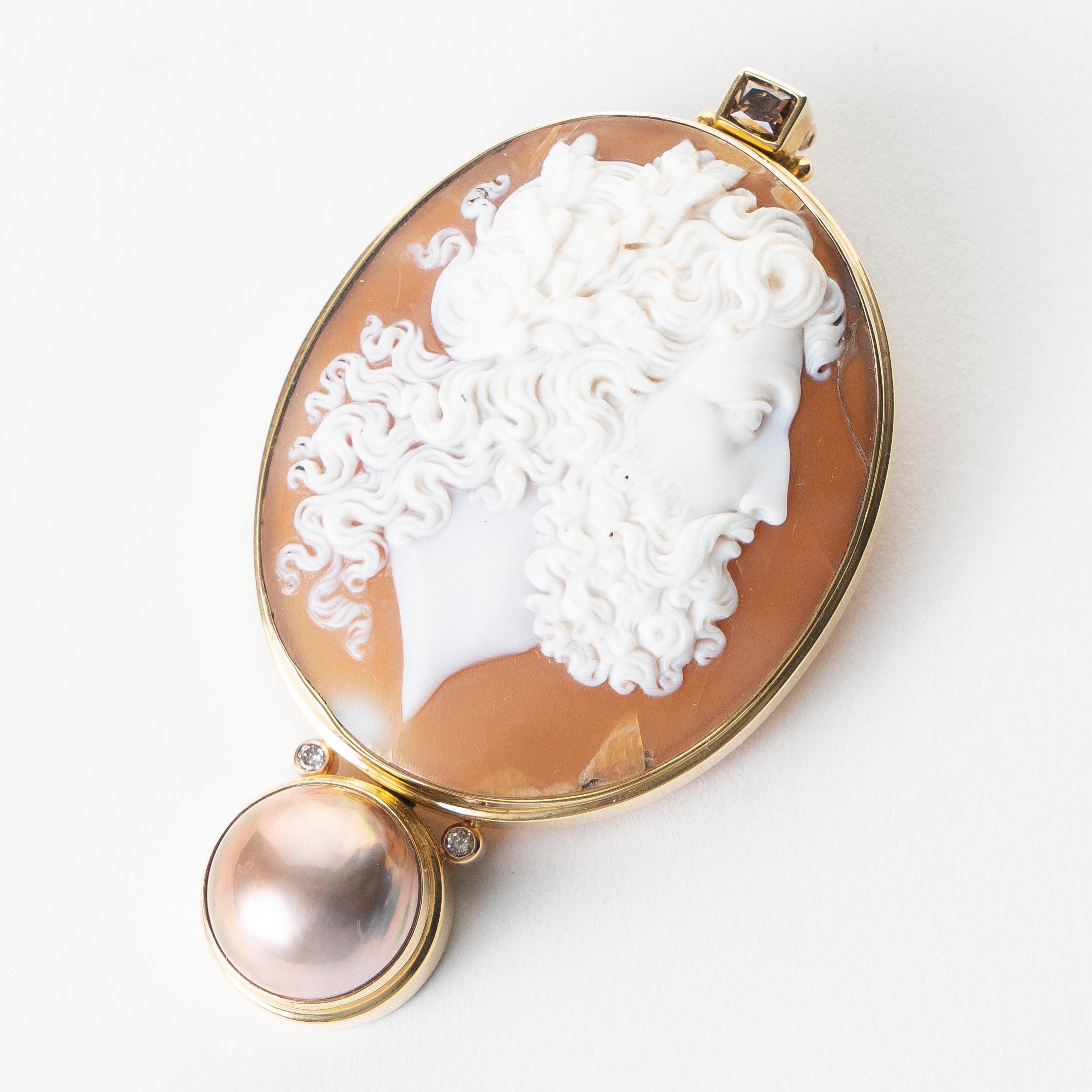 Classical Roman Italian cameo pendant & pearl earrings set For Sale