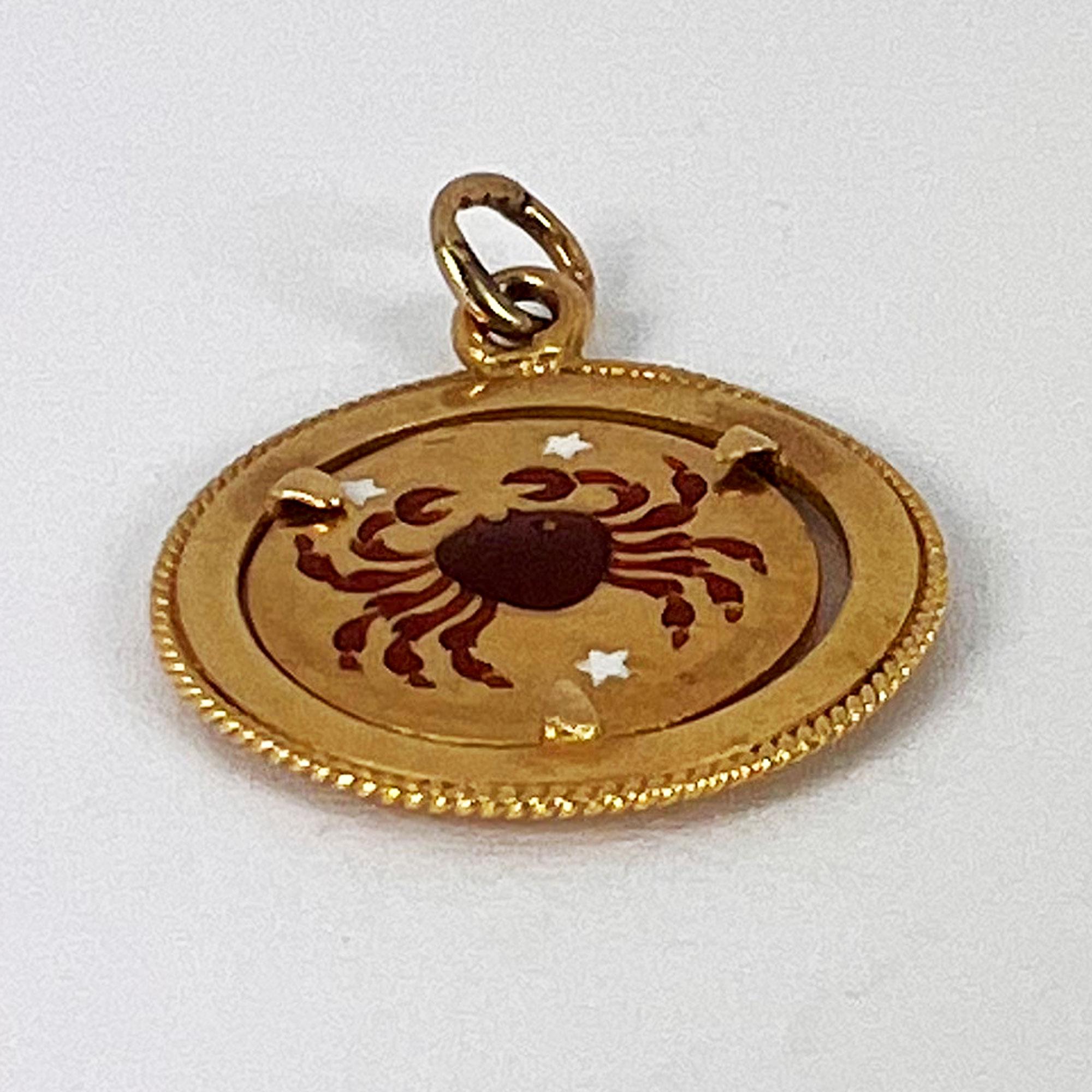 Italian Cancer Crab Zodiac 18K Yellow Gold Enamel Charm Pendant For Sale 4