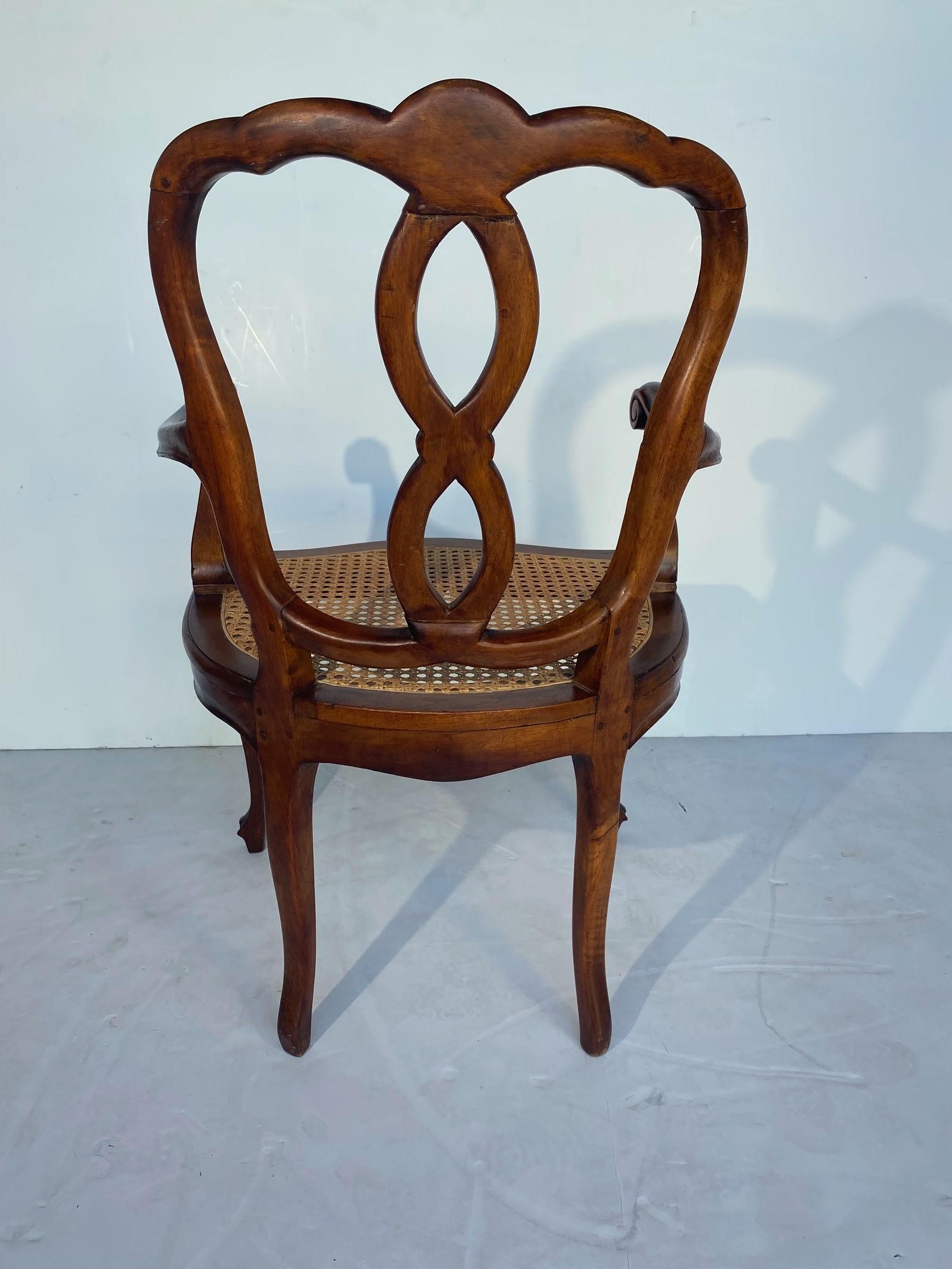 Italian Cane Seat Dining Chairs Set of 6 In Good Condition For Sale In Pomona, CA