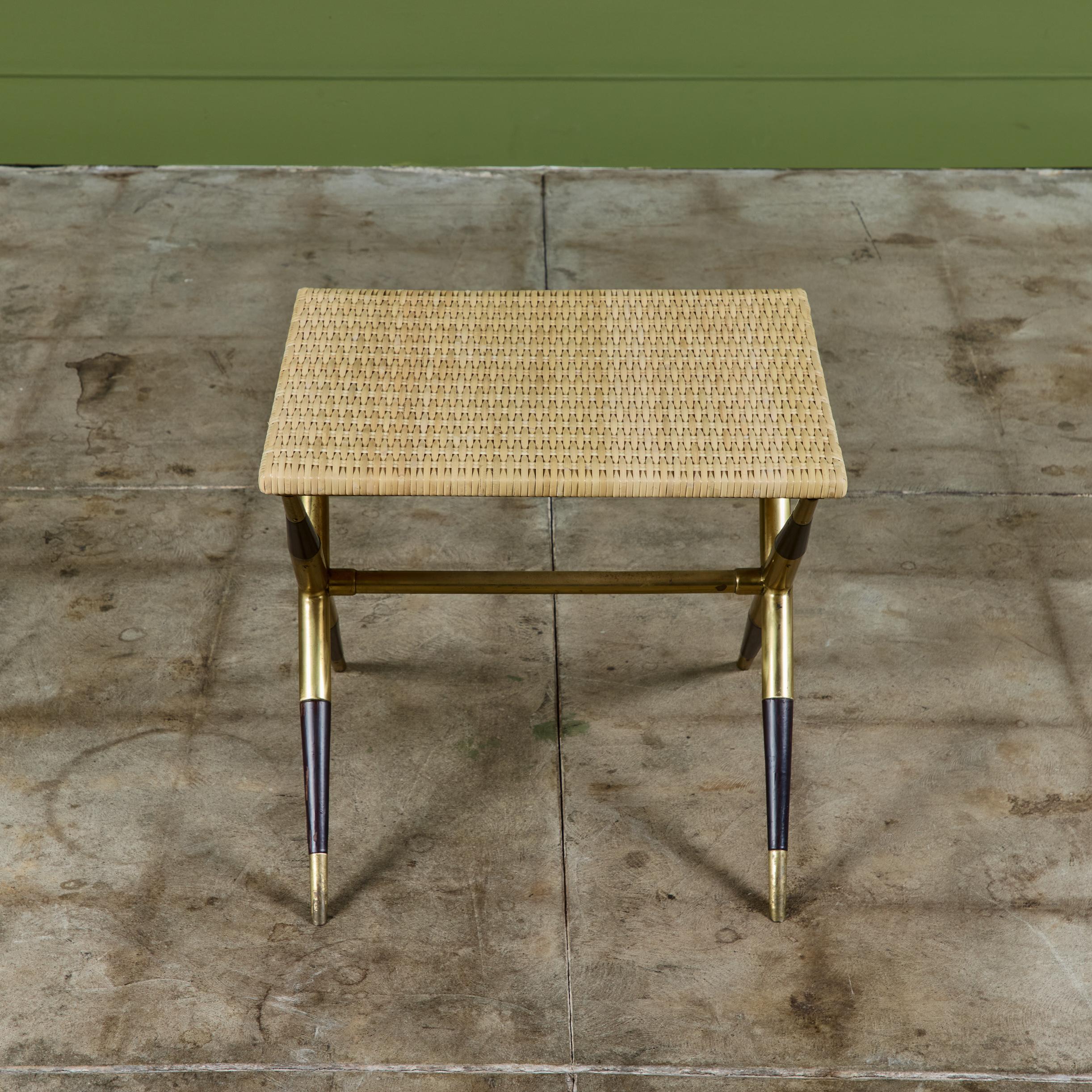 Table d'appoint italienne à plateau en rotin en vente 6
