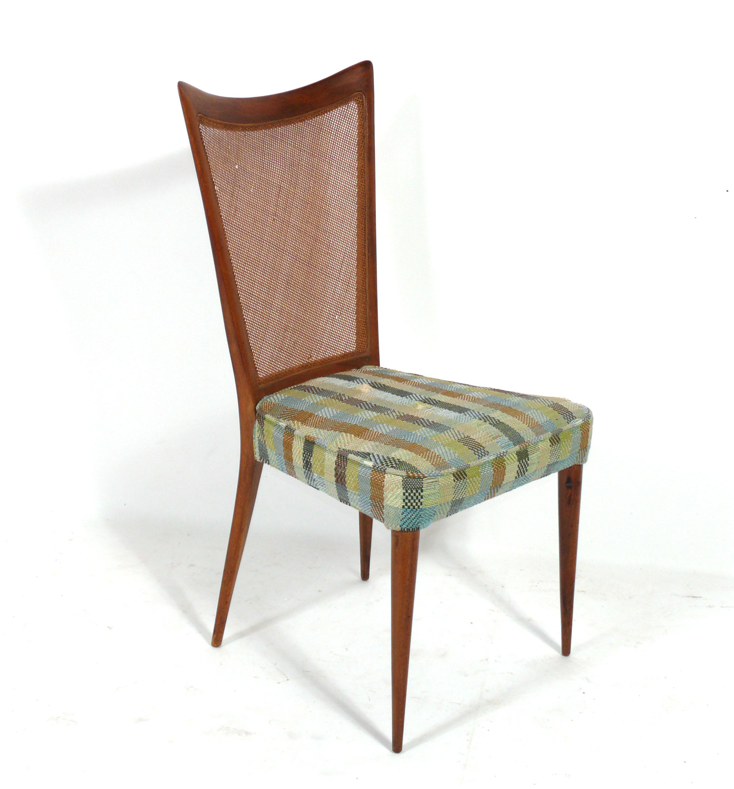 Italienische Esstischstühle aus der Mitte des Jahrhunderts, entworfen von Melchiorre BEGA, Italien, ca. 1950er Jahre. Diese Stühle werden derzeit restauriert und neu gepolstert. Der unten angegebene Preis beinhaltet die Aufarbeitung in einer Farbe