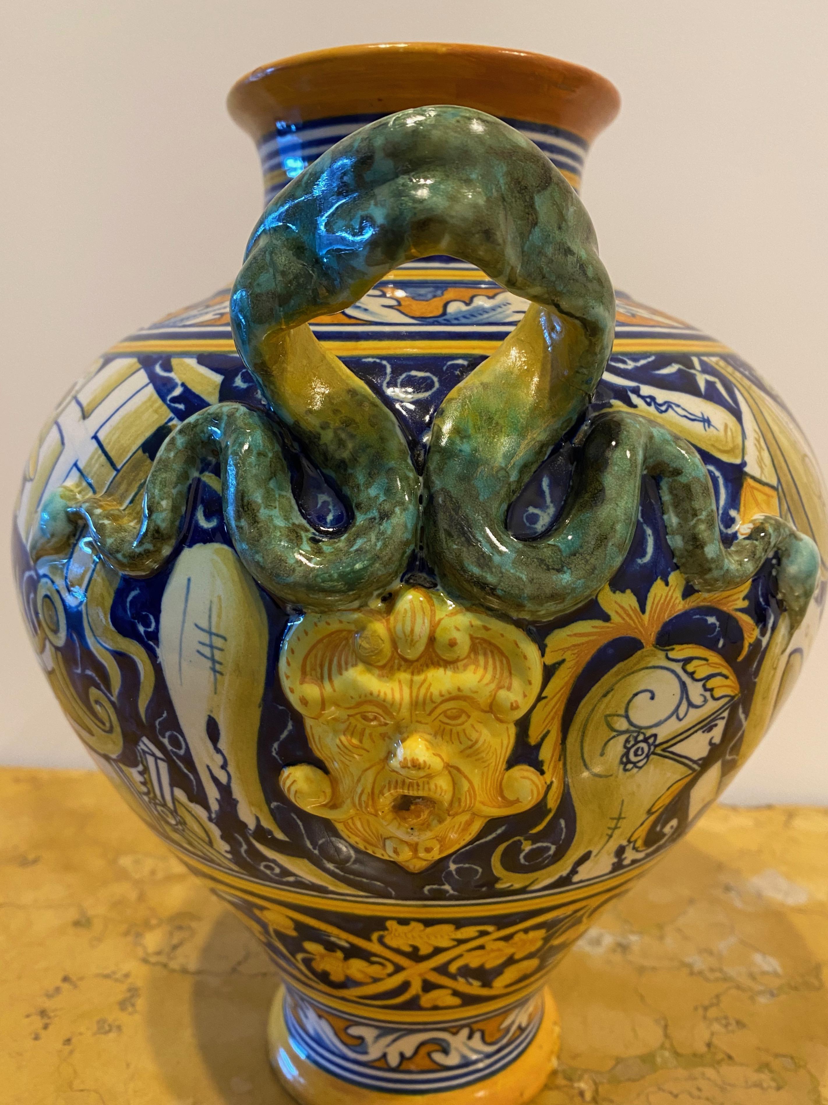 Italienische polychrome italienische Cantagalli-Majolika-Vase, spätes 19. Jahrhundert (Neorenaissance) im Angebot