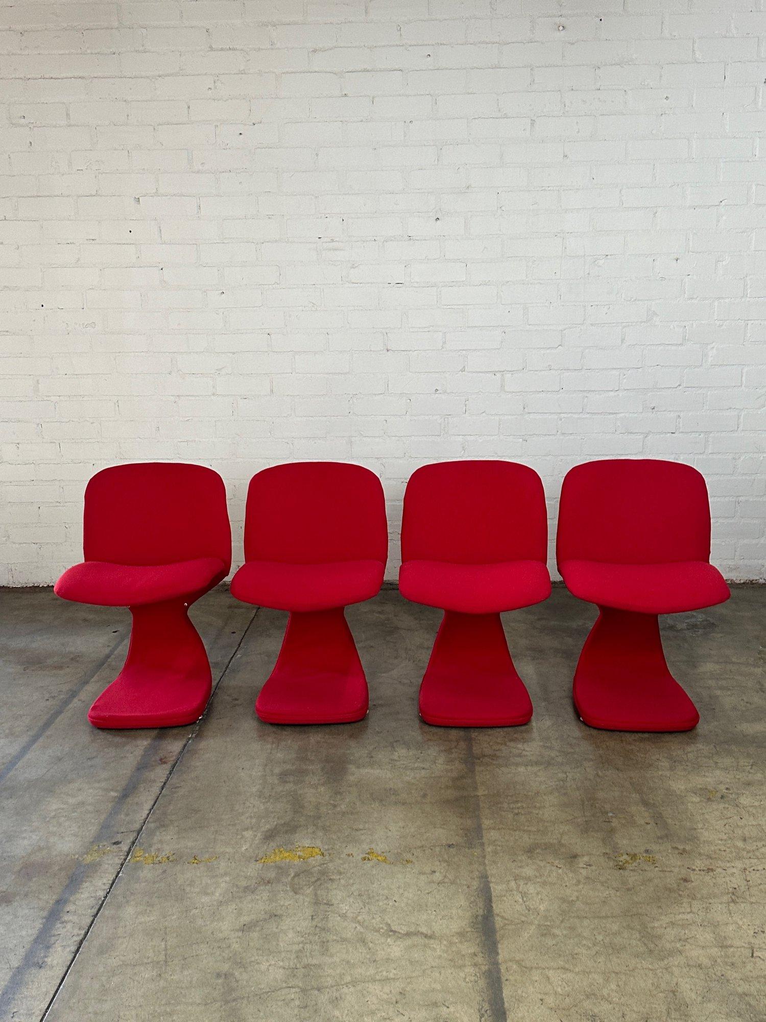 Italian Cantilevered Chairs by Joe Colombo - set of four For Sale 6