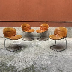 Italienische freitragende Esszimmerstühle:: entworfen von Gastone Rinaldi für RIMA:: 1970er Jahre