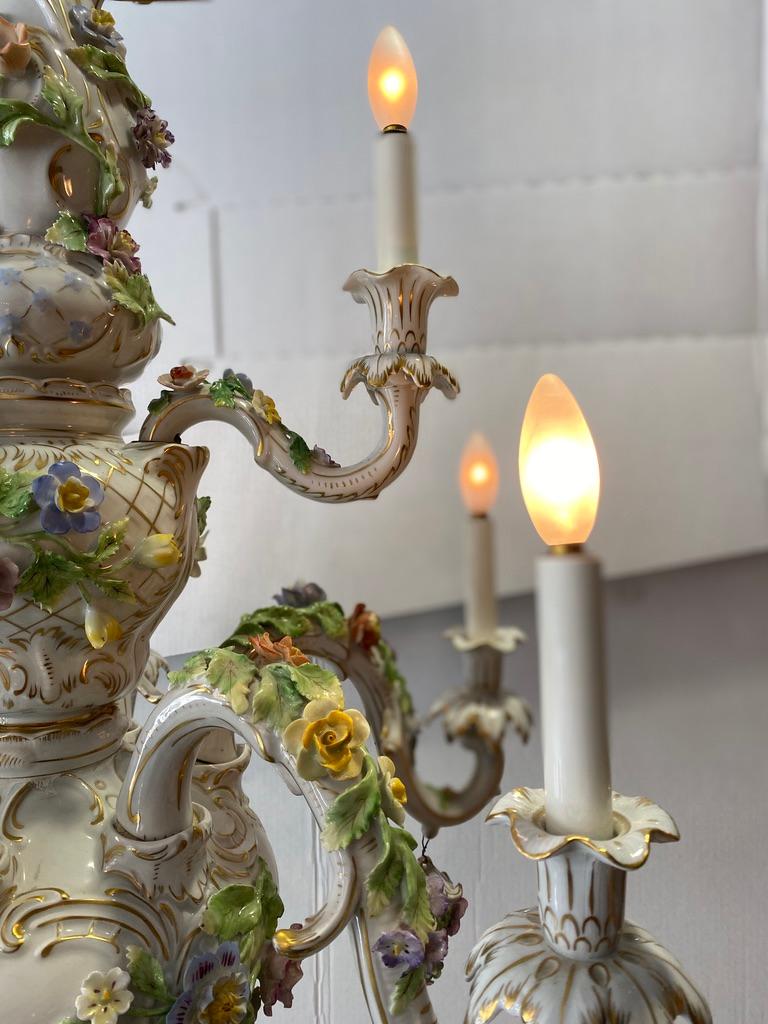 Italian CapoDiMonte Chandelier Rococo Porcelain, Late 19th Century In Good Condition For Sale In Sarasota, FL
