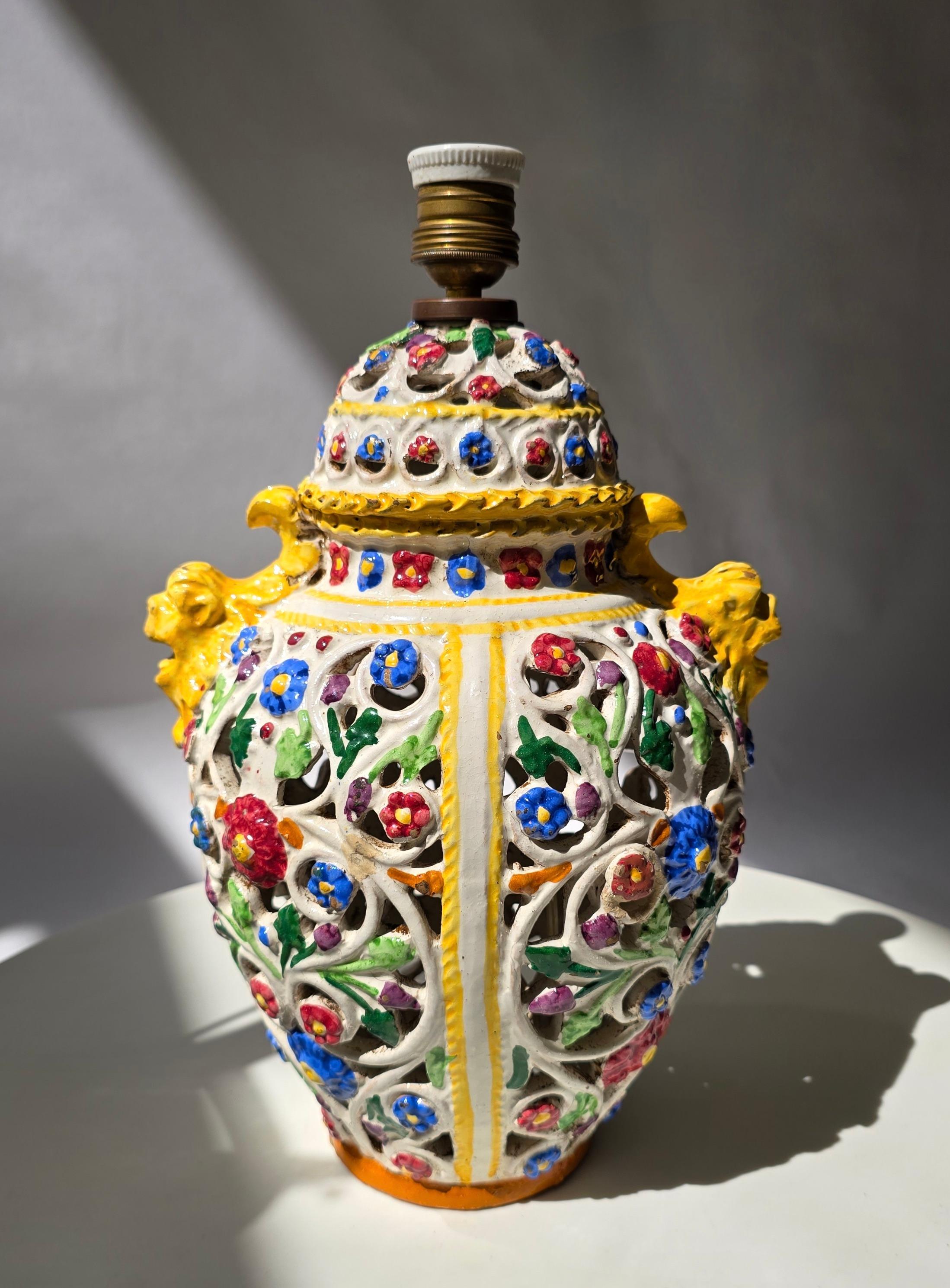 Italian Capodimonte Majolica Table Lamp Base, Hand-Painted Floral Relief, Mid-20th Century

A richly decorated Italian majolica table lamp base, hand-crafted in the traditional Capodimonte style. The body is fully openworked and adorned with