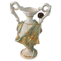 Italienische Vase aus Capodimonte mit Kacheln und Löwen