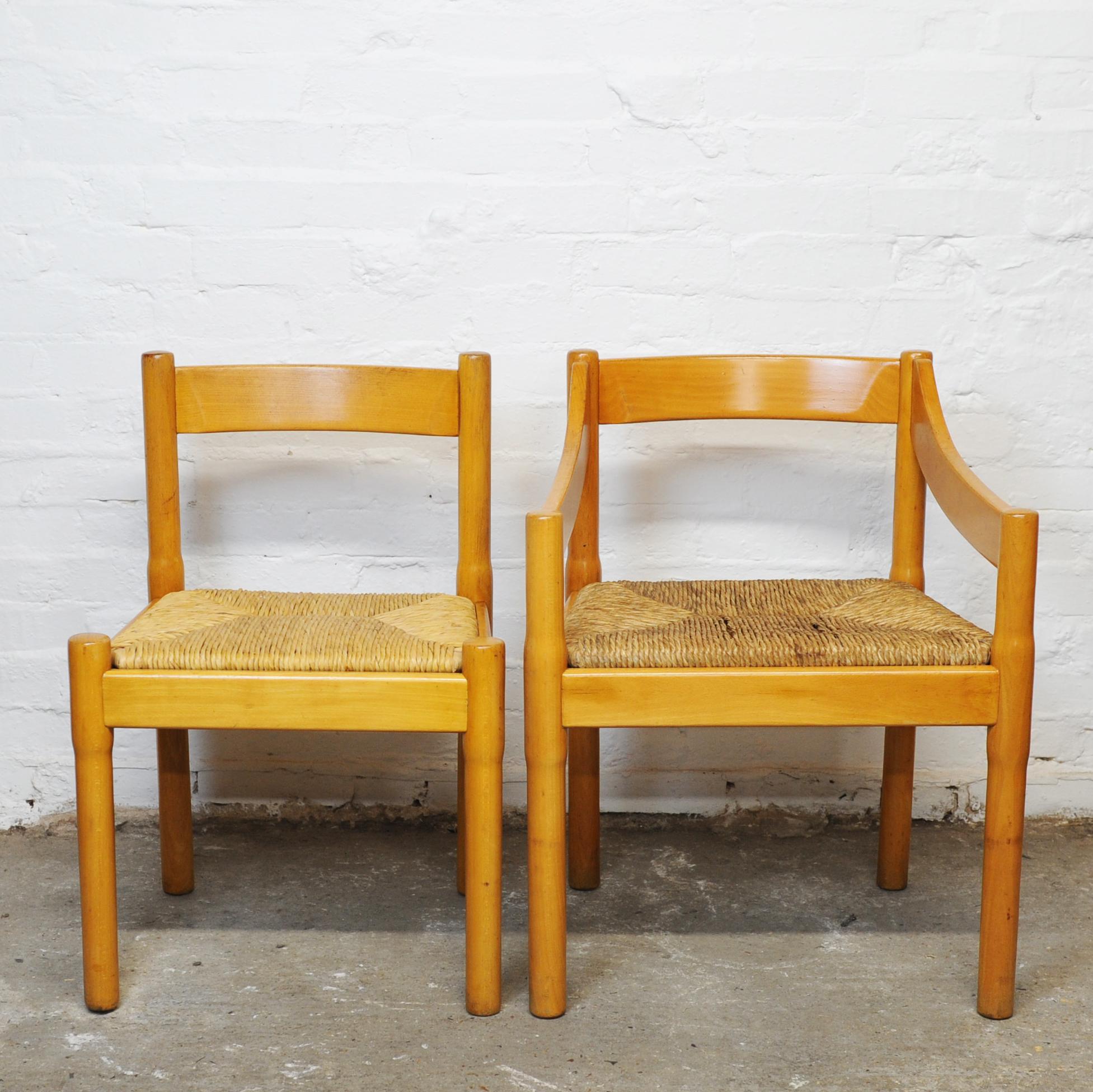 Italian Carimate Dining Chairs in Beech and Seagrass by Vico Magistretti In Good Condition For Sale In Chesham, GB
