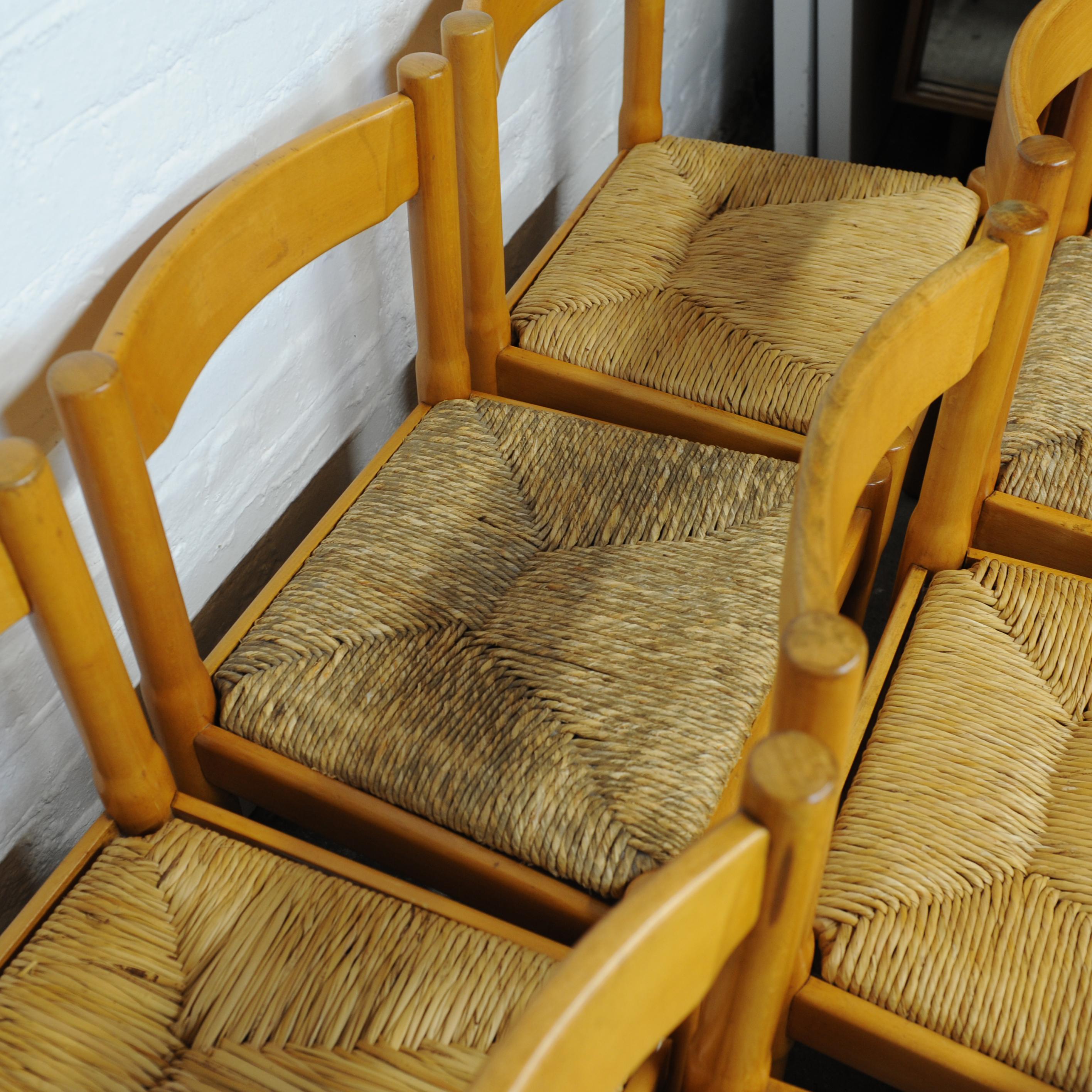 Italienische Carimate-Esszimmerstühle aus Buche und Seegras von Vico Magistretti im Angebot 3